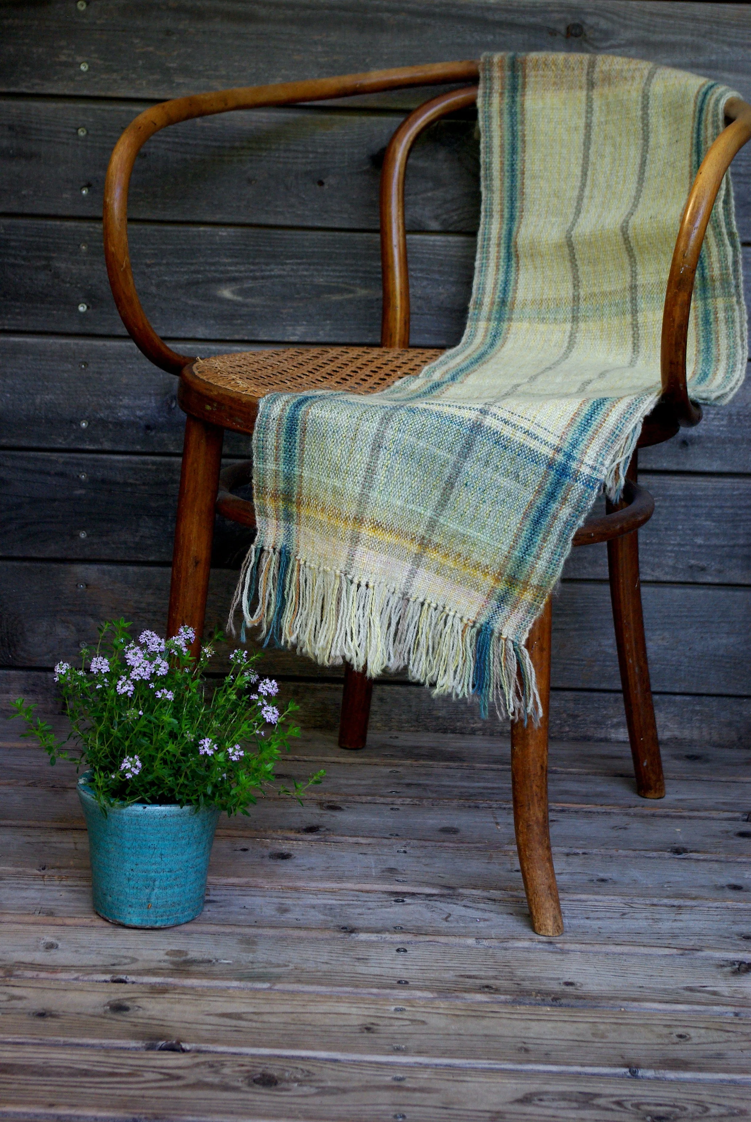 Handwoven Woolen Shawl N° 10