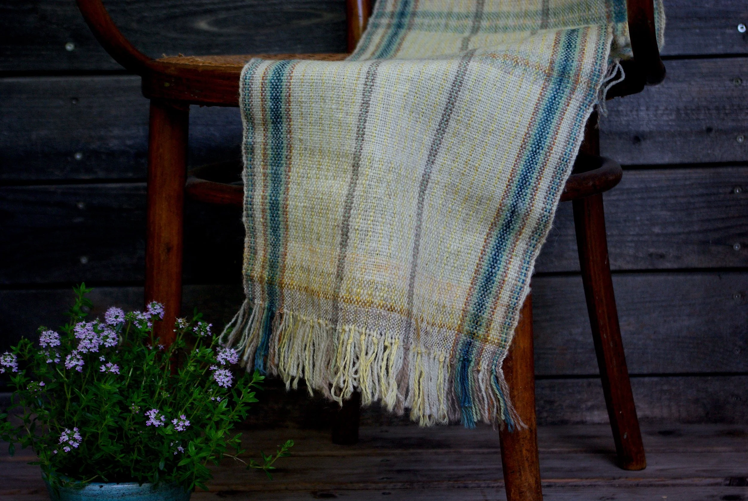 Handwoven Woolen Shawl N° 8
