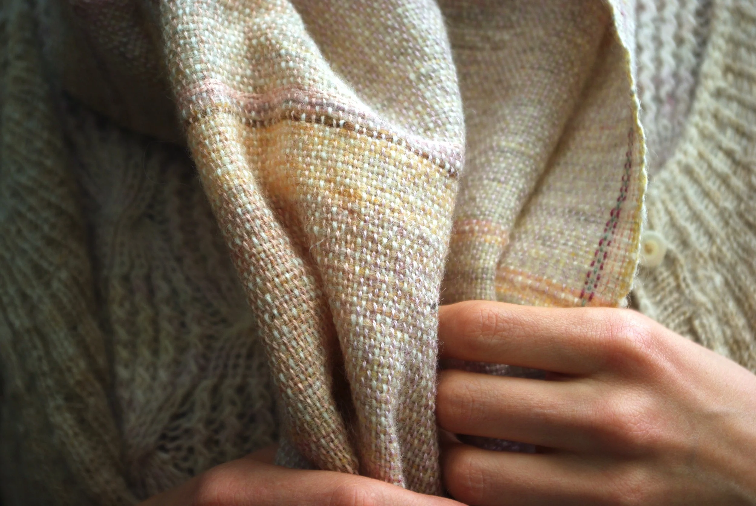Handwoven Woolen Shawl N° 1