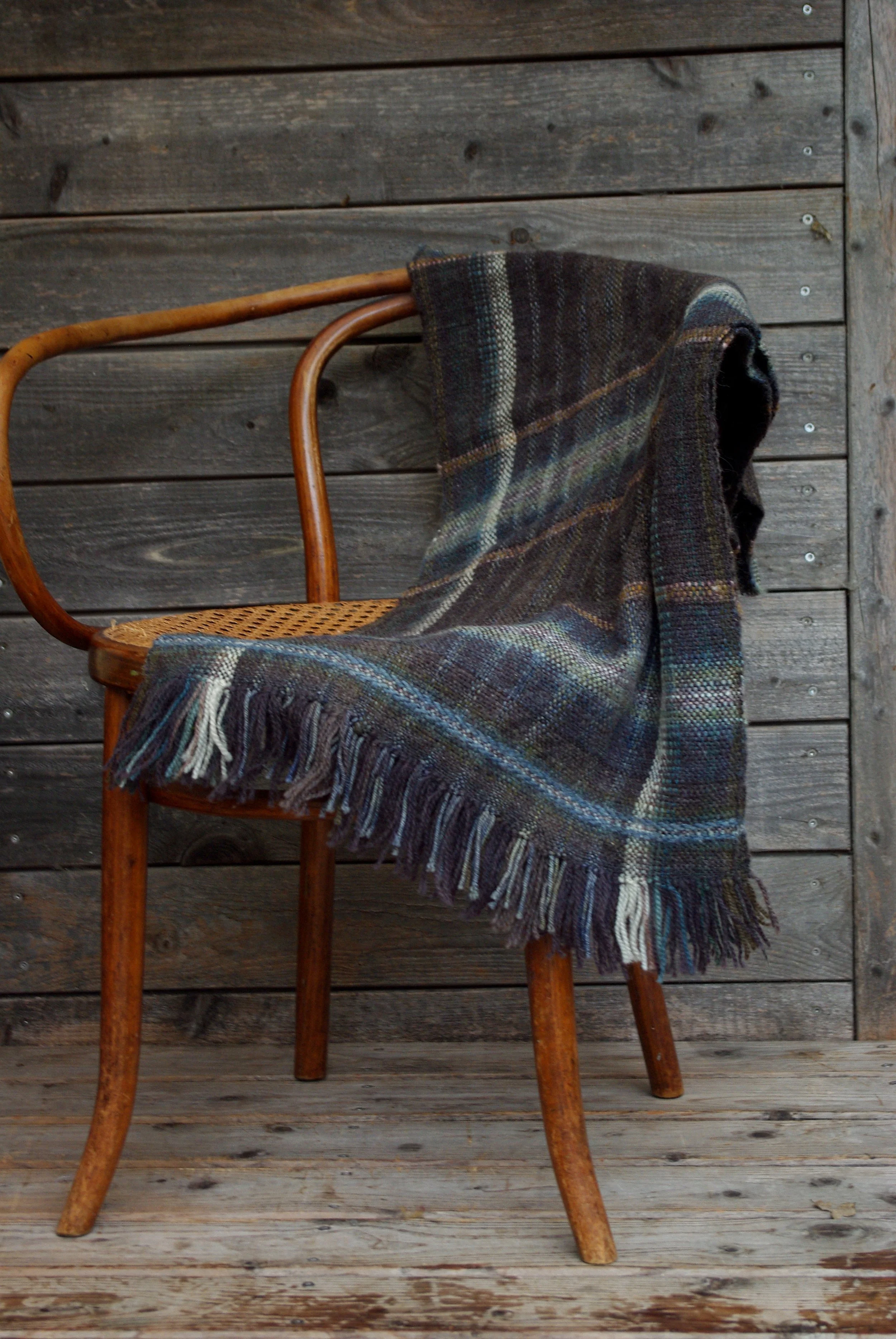 Handwoven Woolen Throw N° 15 - handgewebtes Tuch