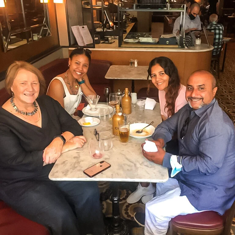 How I push through the fear of eating out (9 tips)