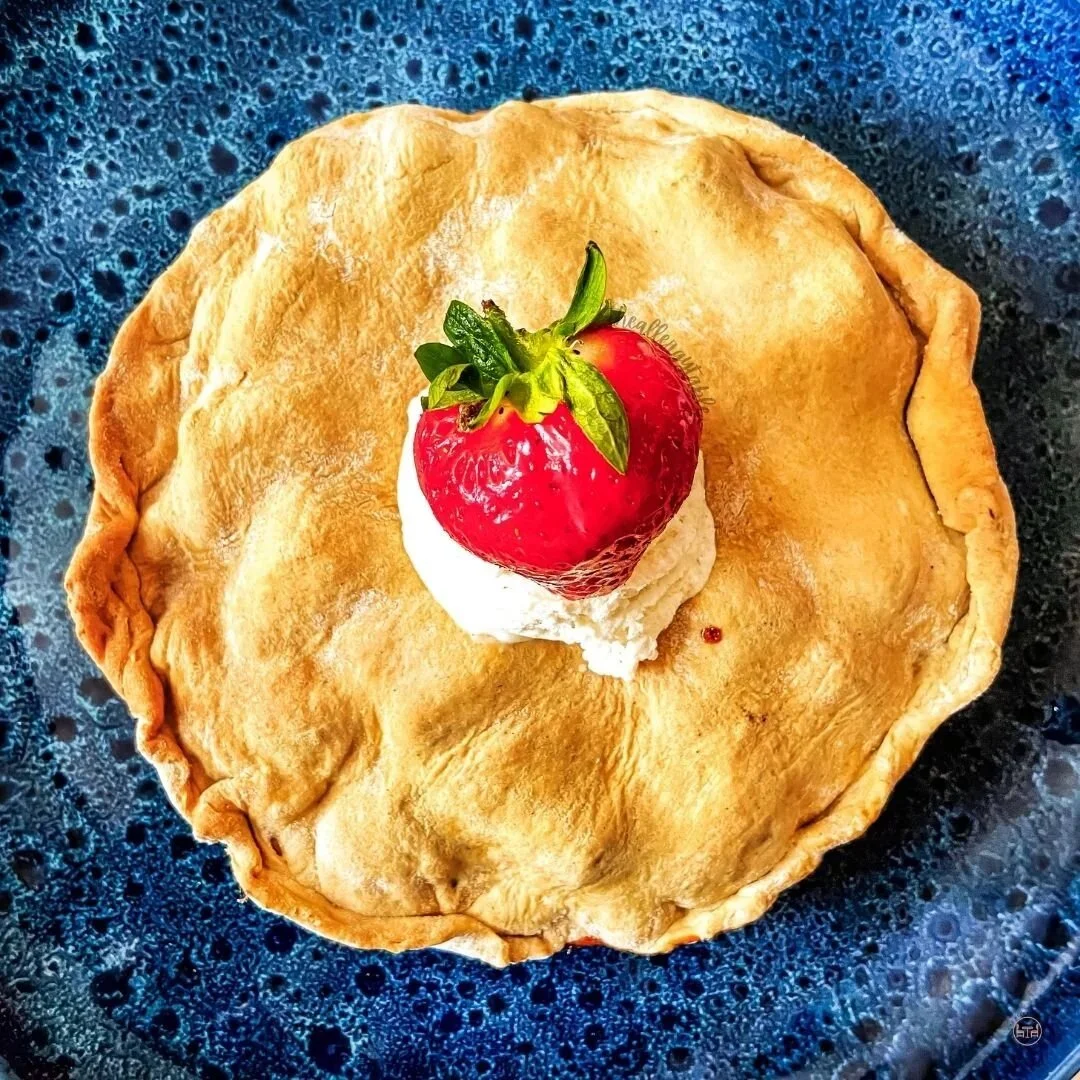 Red, White, and Blue Apple Pie 