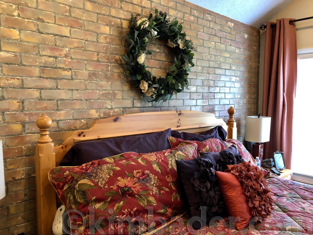 kimbader_diy-faux-brick-wall_accent-wall_after_kim-bader.jpg