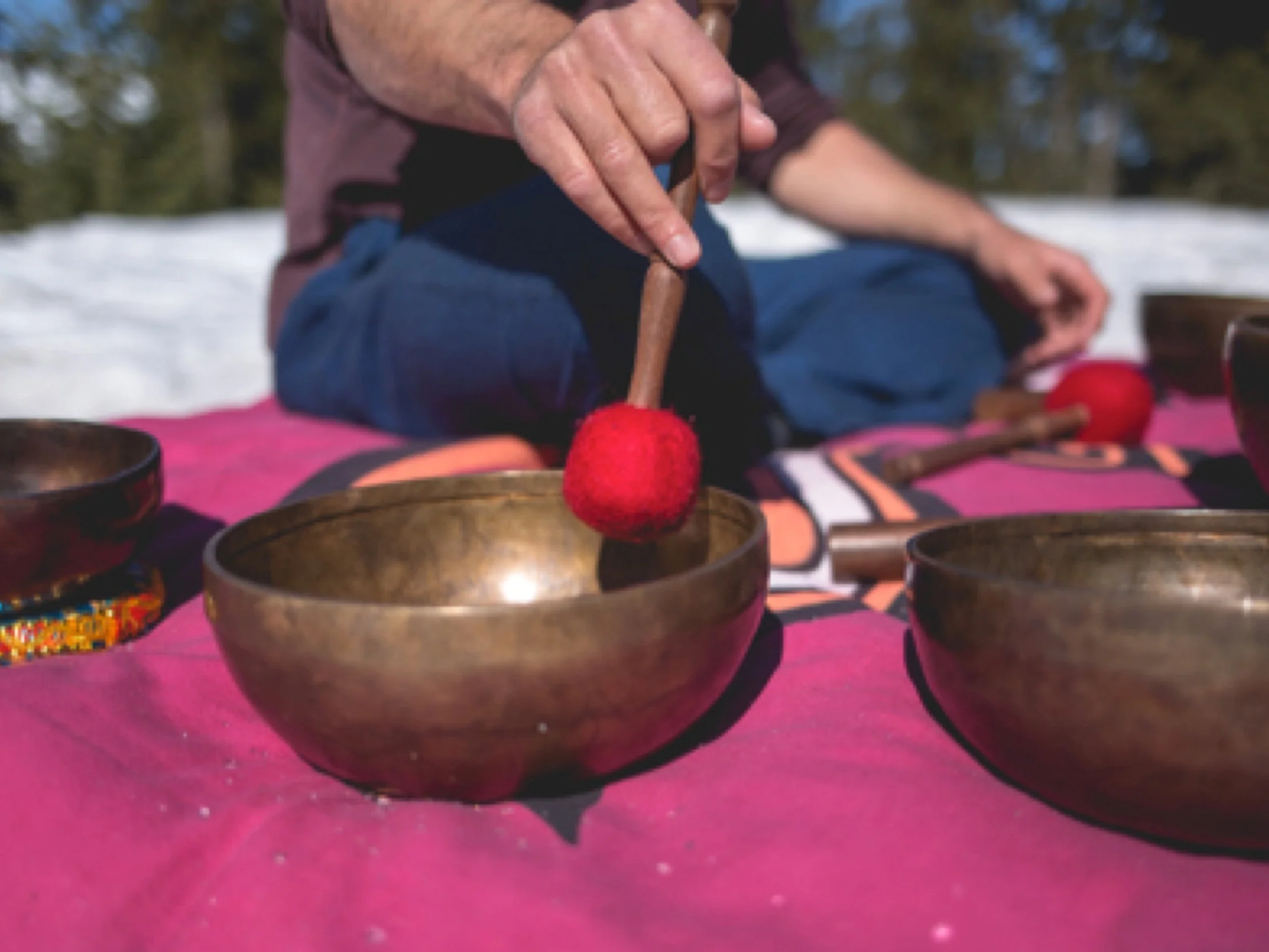 singing+bowls+retreat.jpg