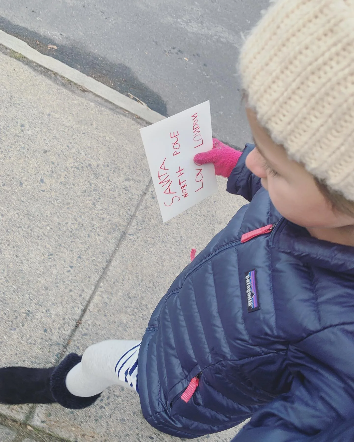 Cutting it close!🎅🏻 #holidays