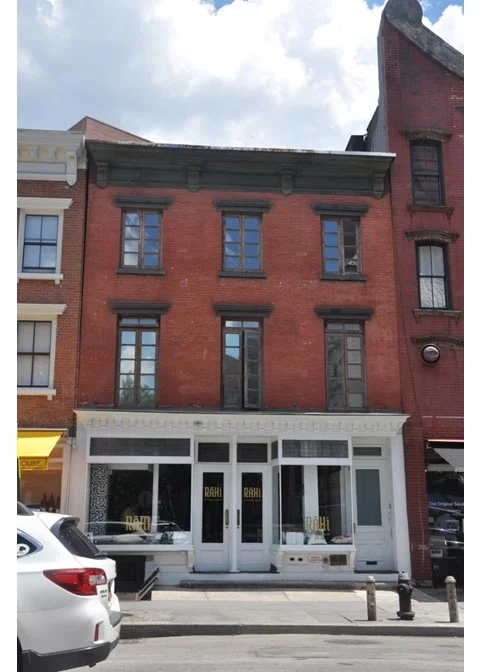 60 Greenwich Ave (SOLD)