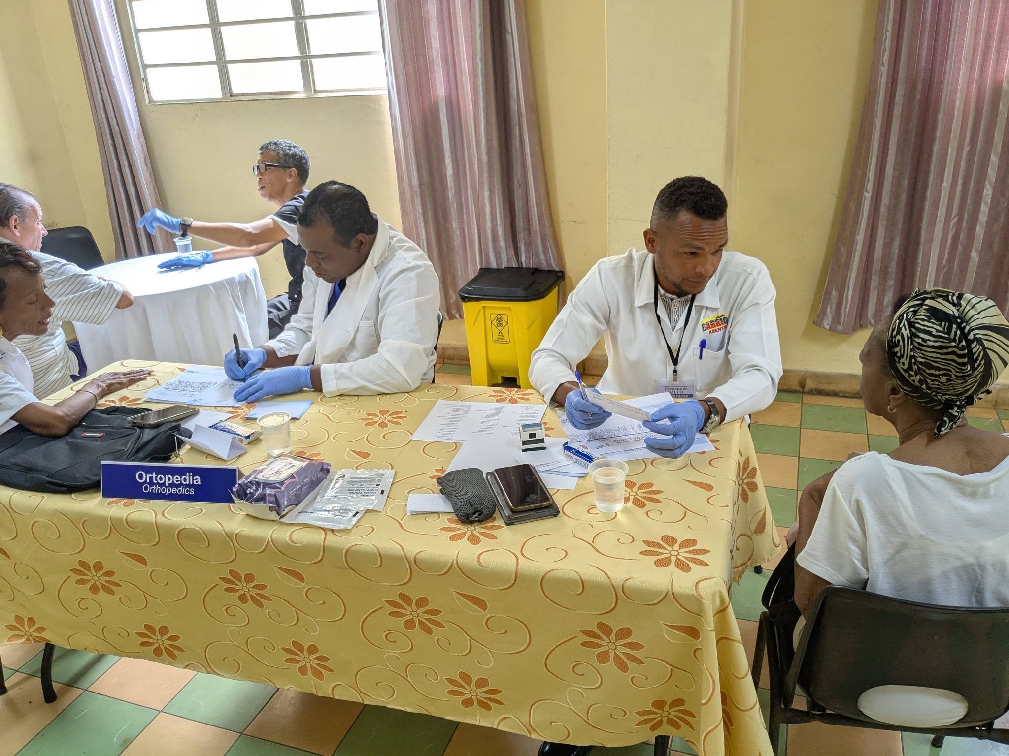 Clinic at Marianao 2.jpg