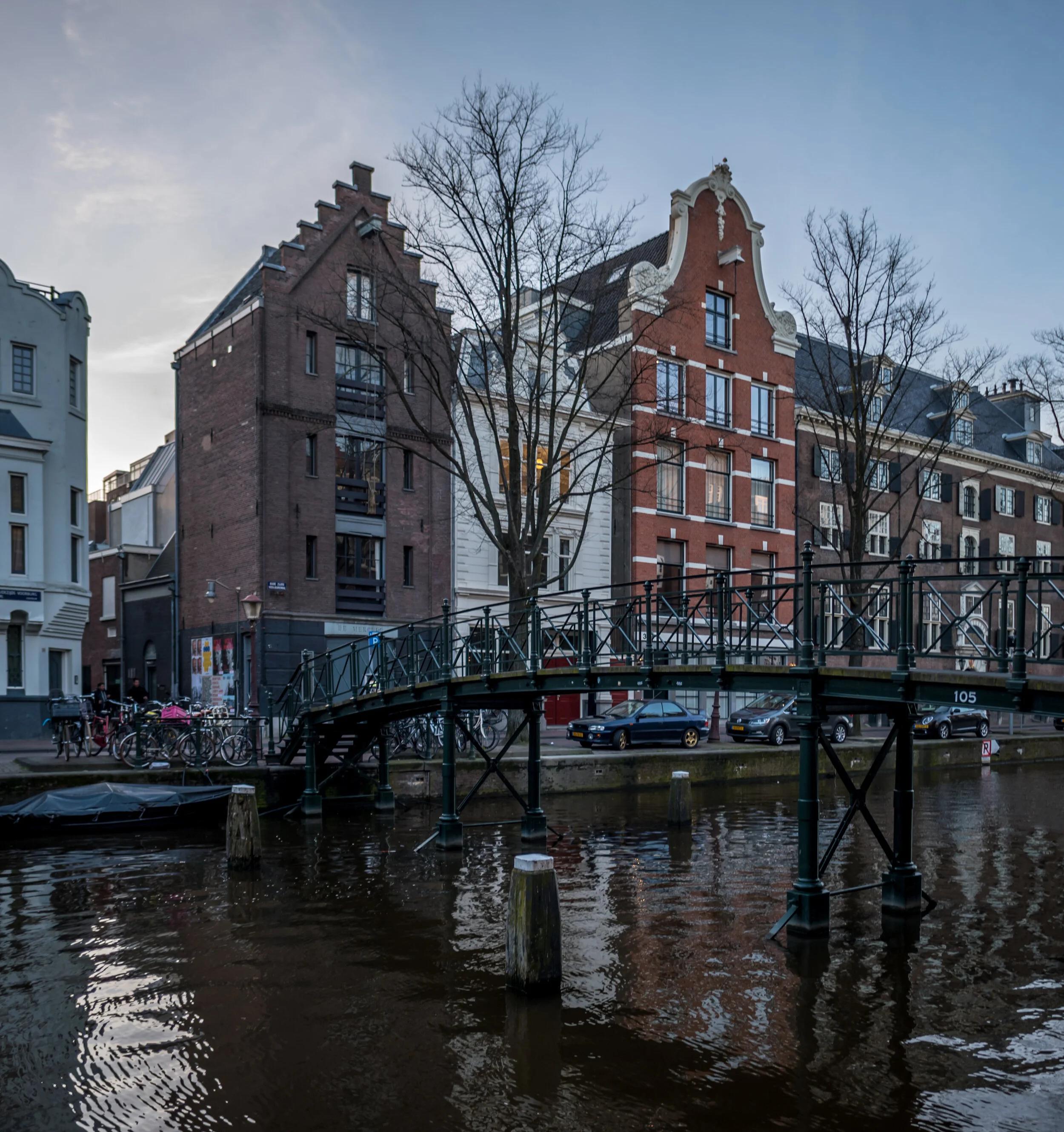 amsterdam canal2.jpg