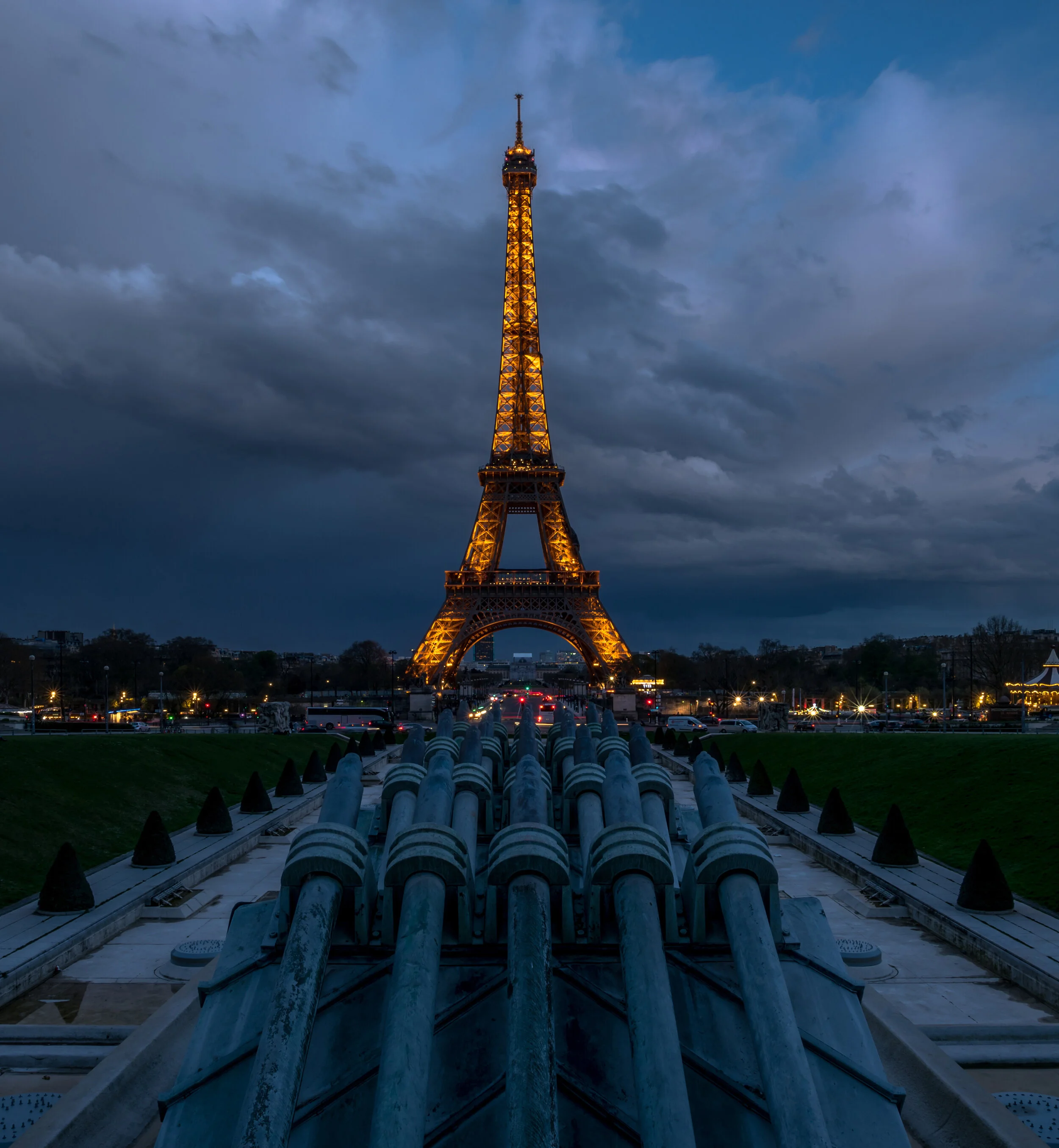 paris eiffel_vert.jpg