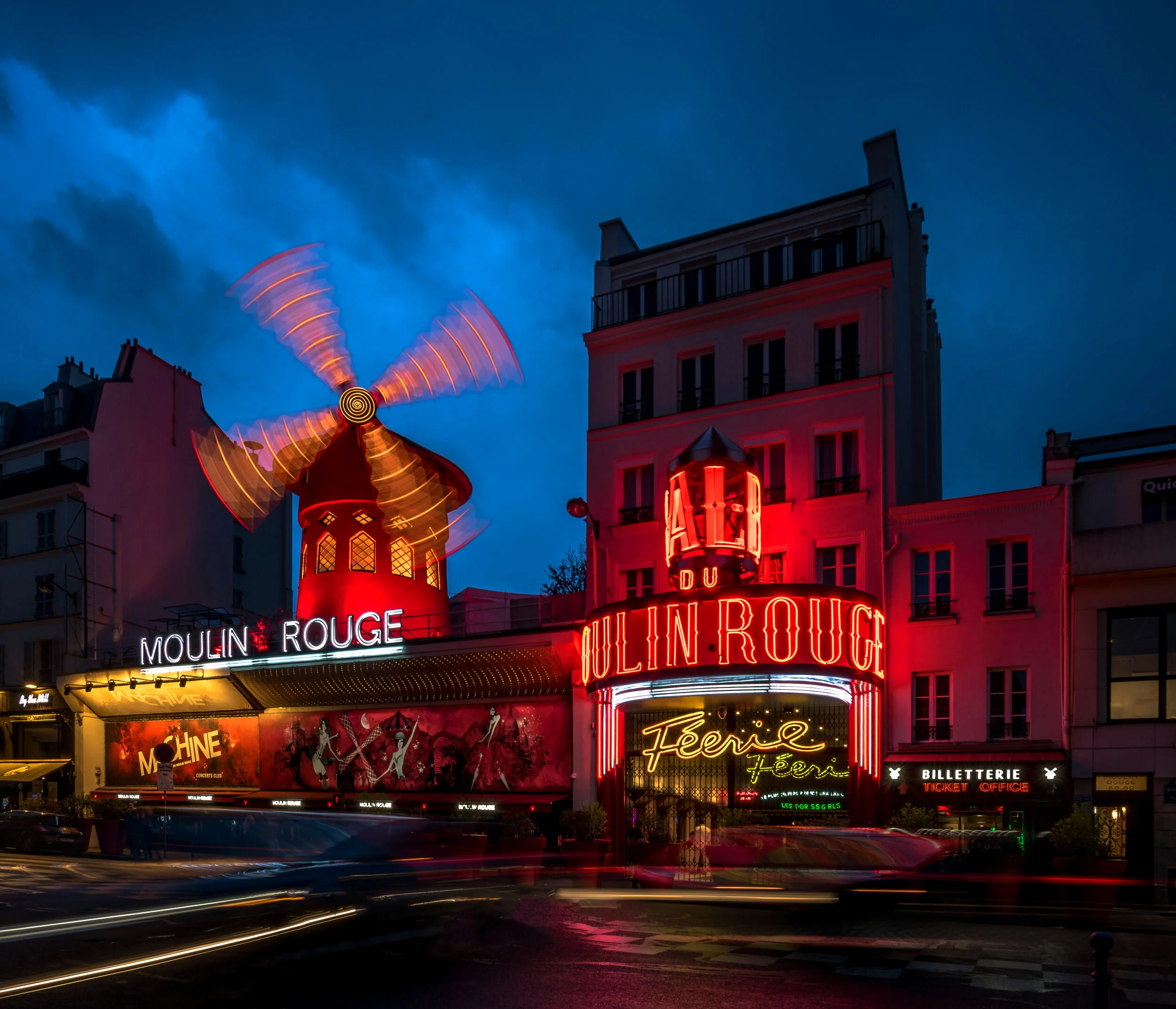 paris moulin1_.jpg