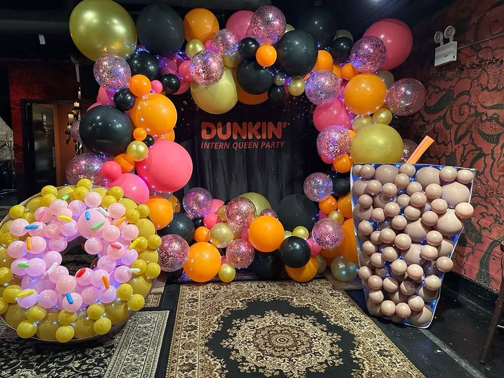 Balloon Arch &amp; Sculptures for a Brand Event at Gramercy Theatre NYC