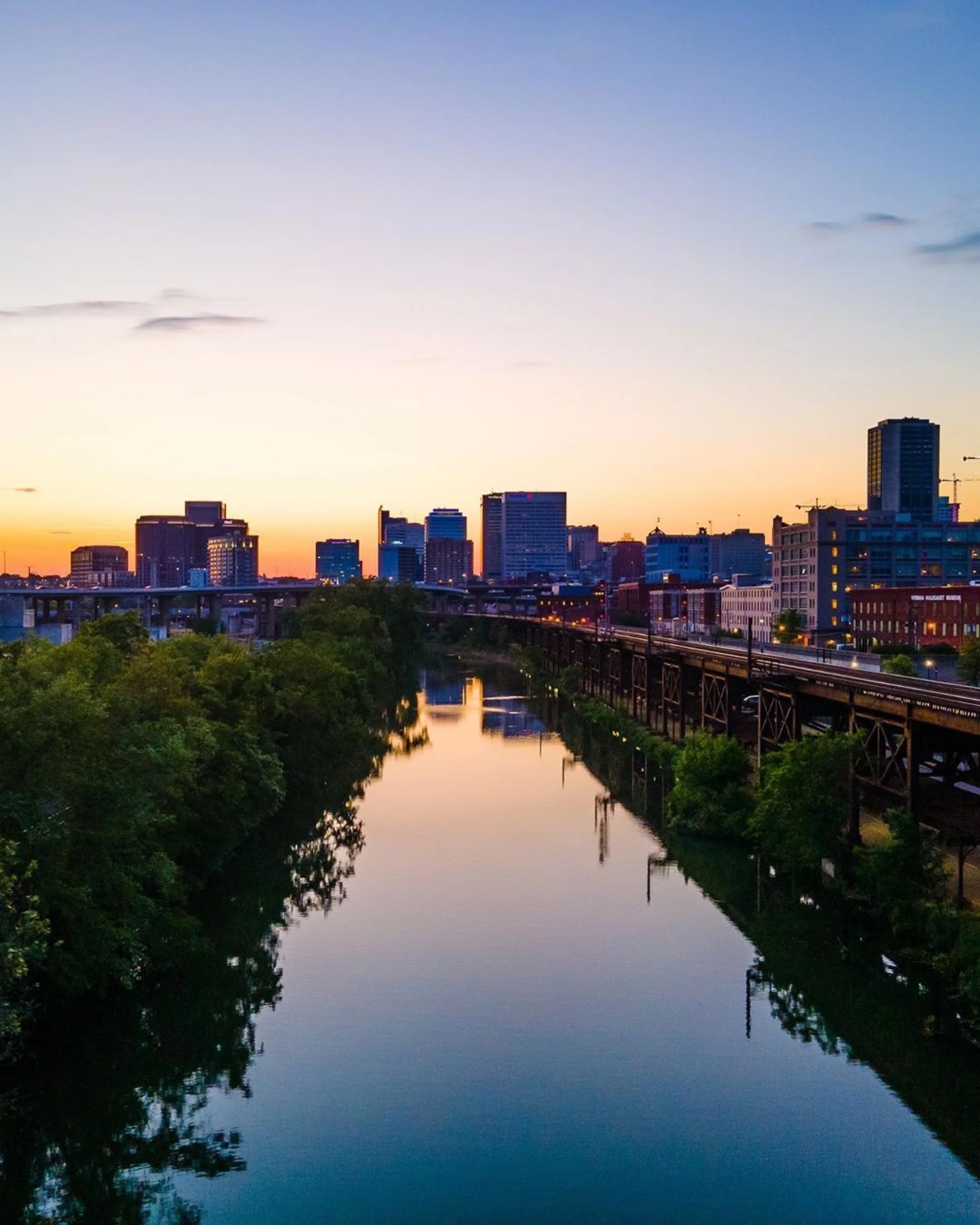 Ed 109: Hot Wings, Caffeinated Dessert, Mega-Park