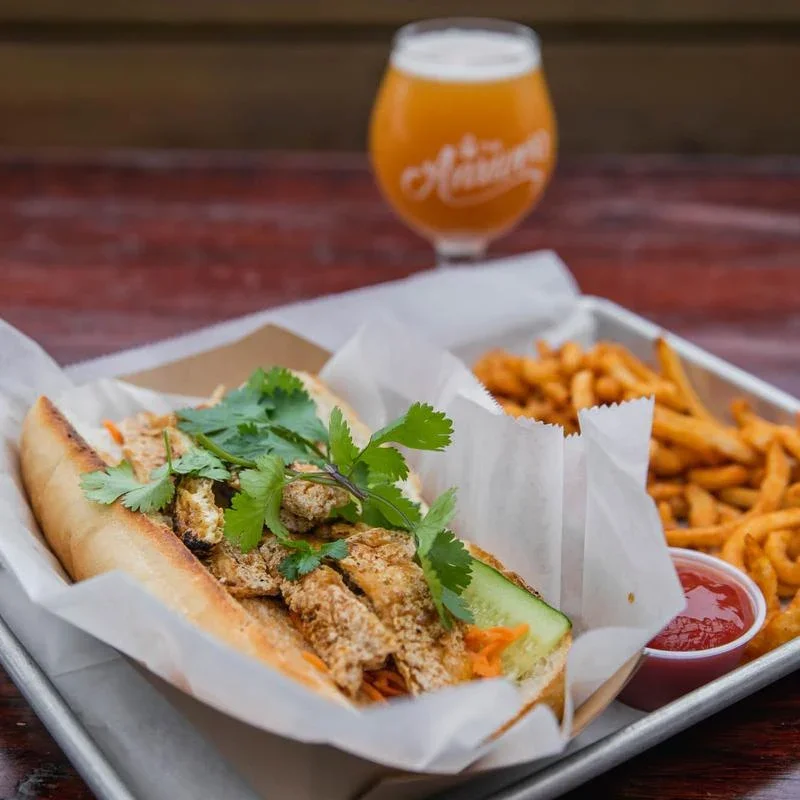 7 Breweries with Must-Try Food Menus
