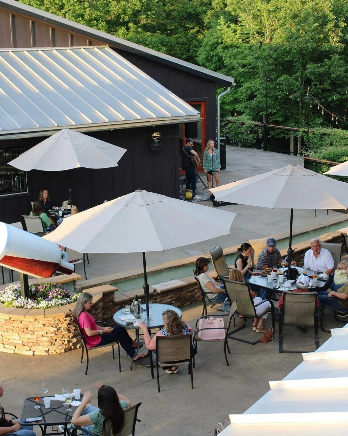 Sunday Funday at Ashton Creek Vineyard