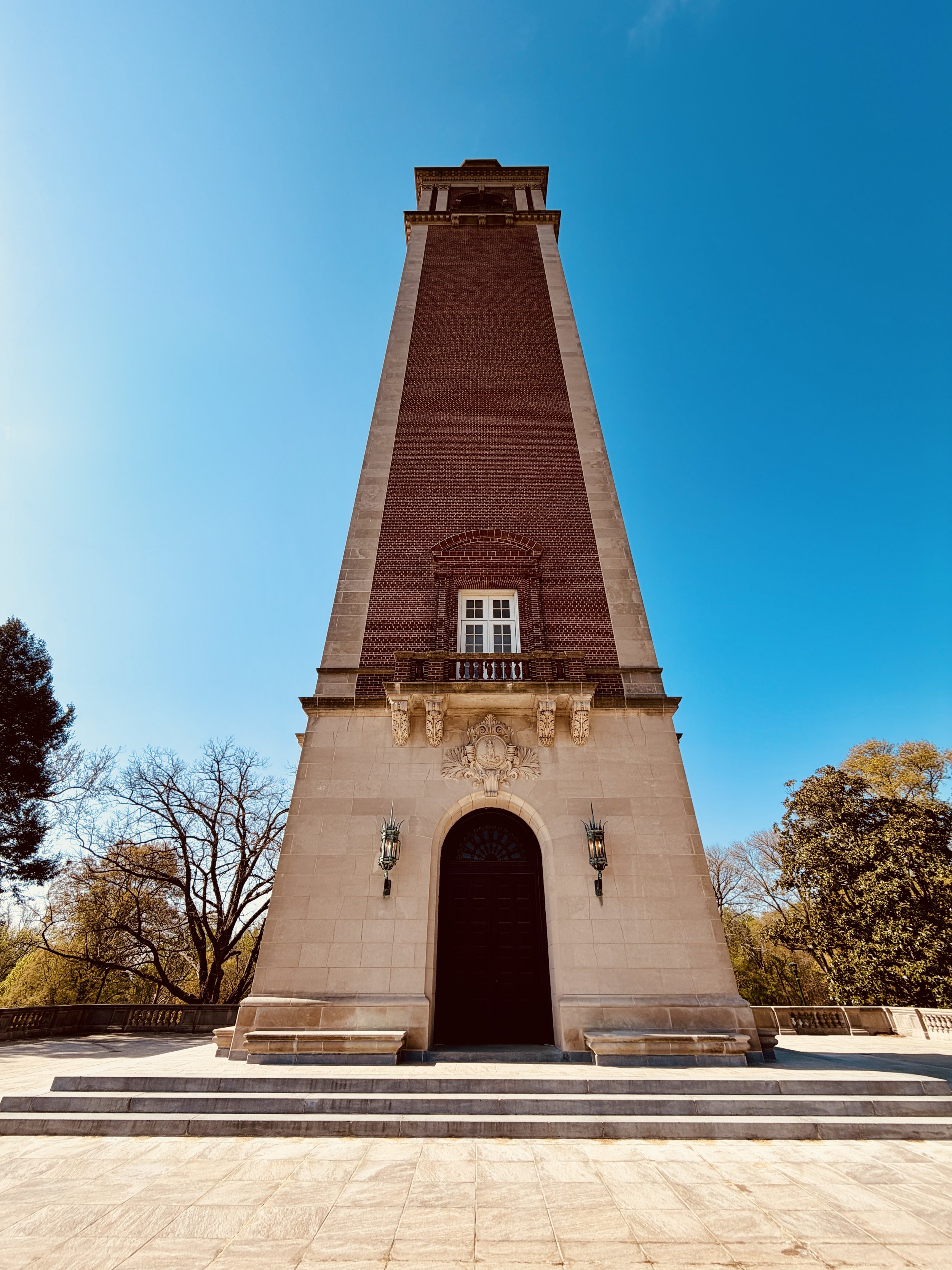 Ed 400: Tulipmania, Mindful Mending, Brunch Spot