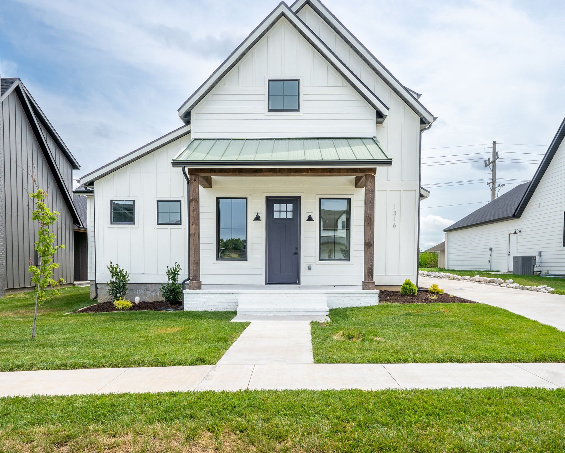 1-web-or-mls-Lot 5. 1316 Wilder Trail ext.jpg