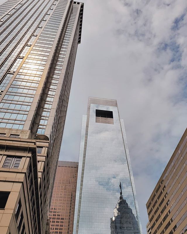 Reflection.

#travelmemories #latergram #philly #philadelphia #travelgram #travelerinphiladelphia #philadelphia_citylife