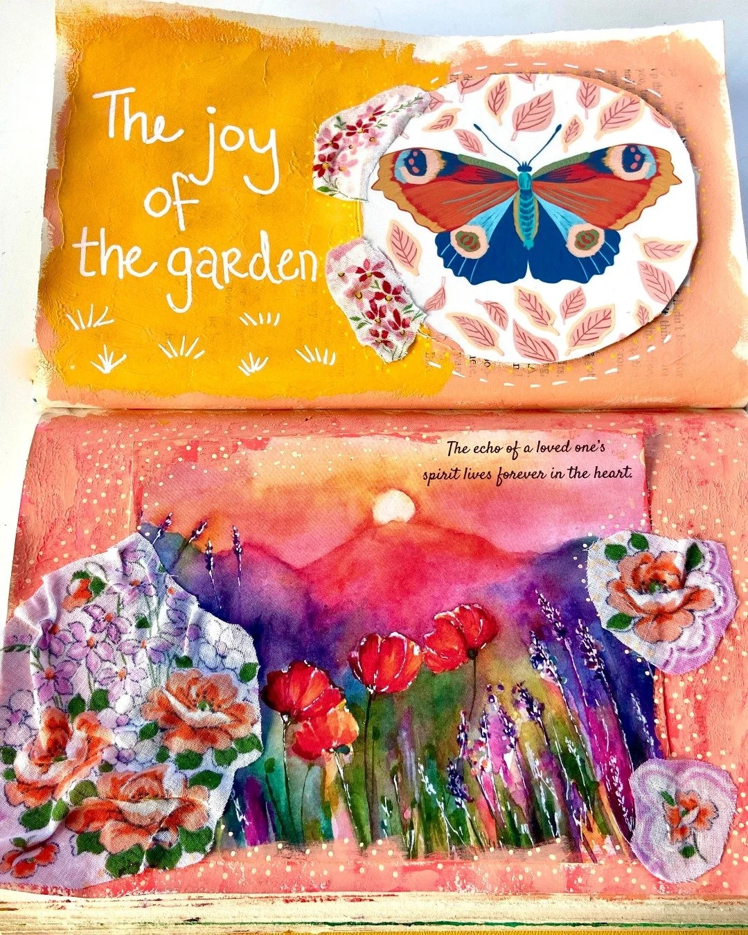 Day 17 of the Flowers Magic Art Fest and Emma Freeman is here with Joyful Nature Art Journal Spread. 🌿

Emma is a mixed media artist, writer, and art educator who finds inspiration in nature, mindfulness, and curiosity. Today she invites you to slow