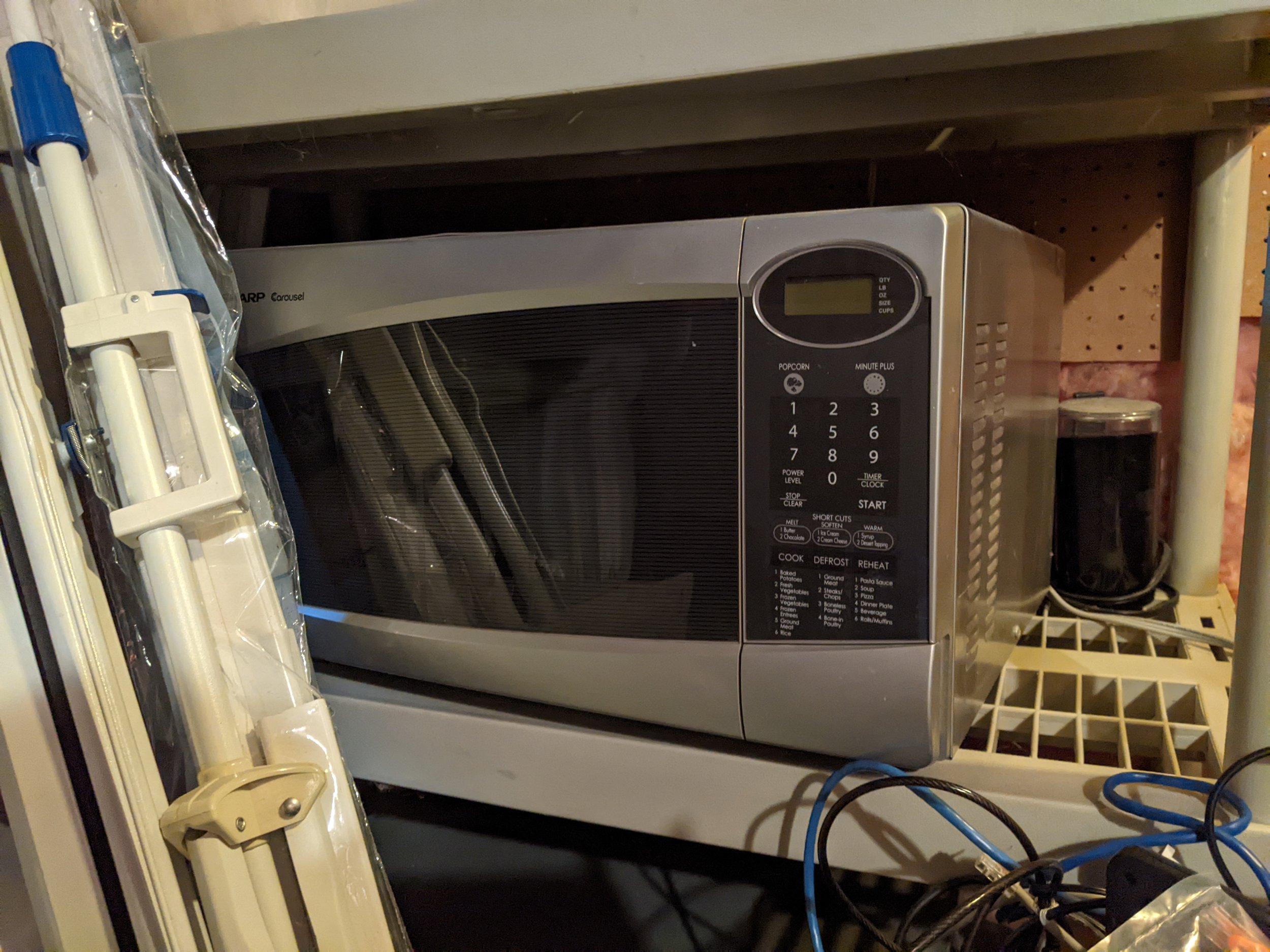 This old microwave simply wants to go to the donation center