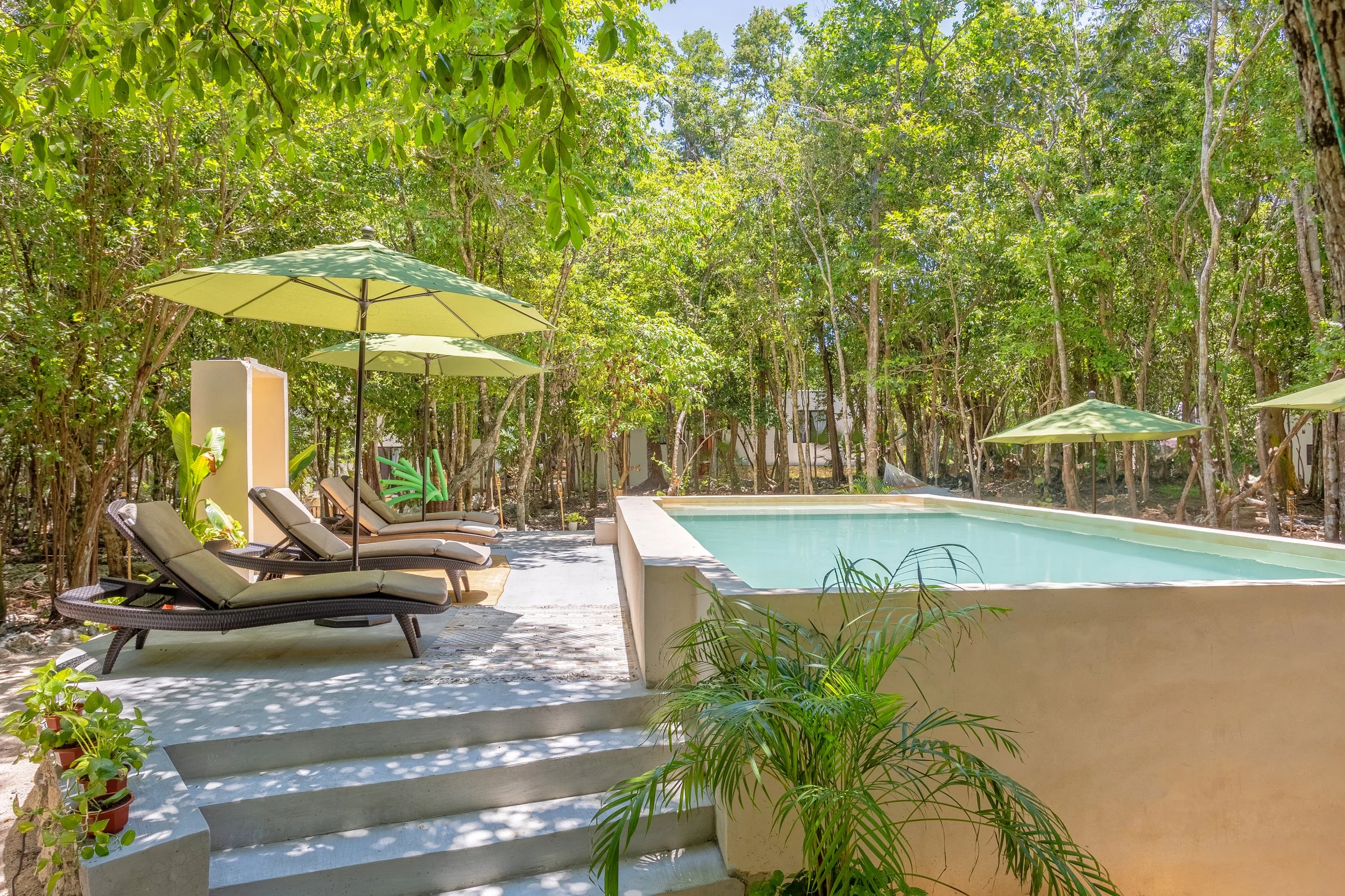 Tulili Pool - 01.jpg