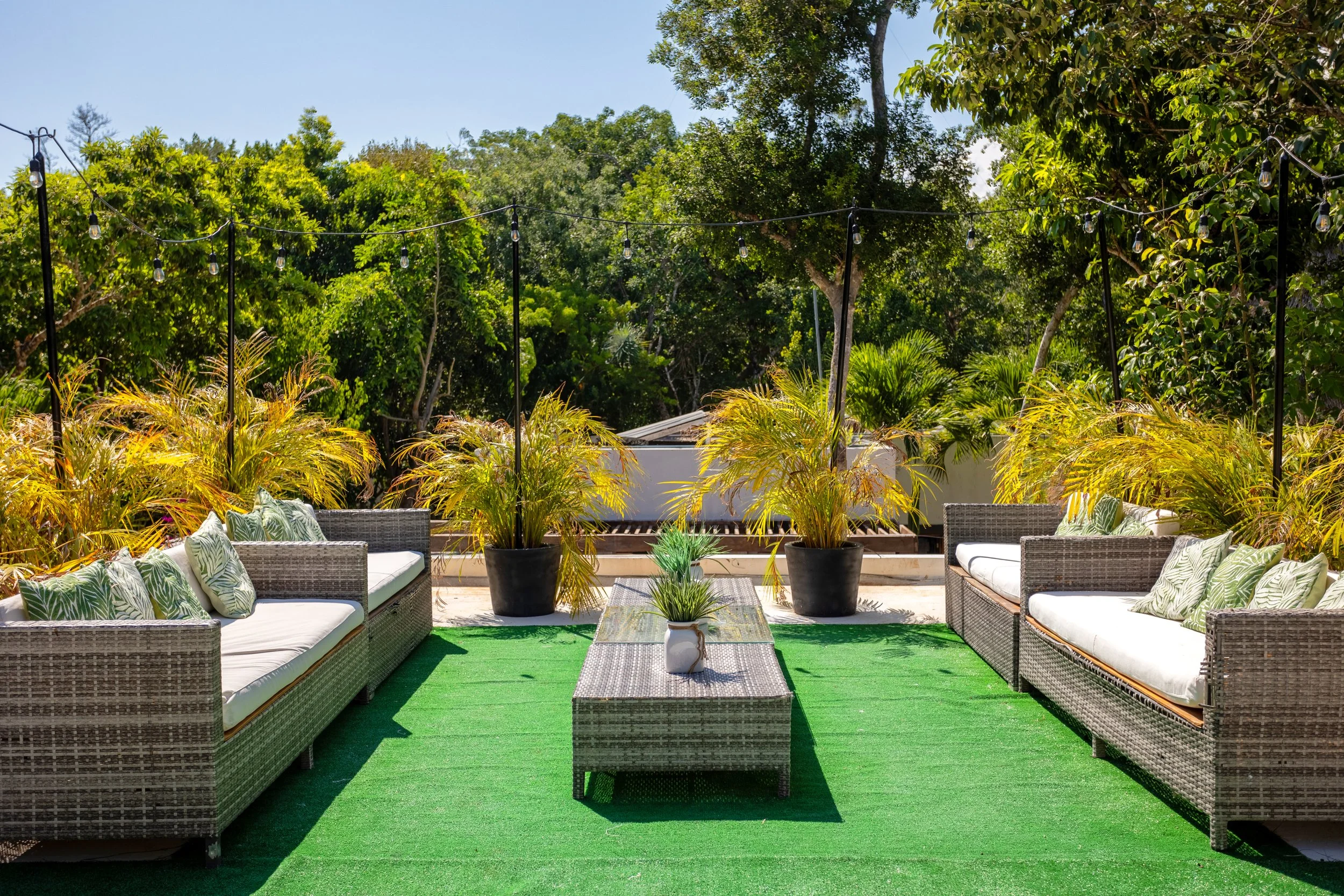 Tulili roof - 01.jpg