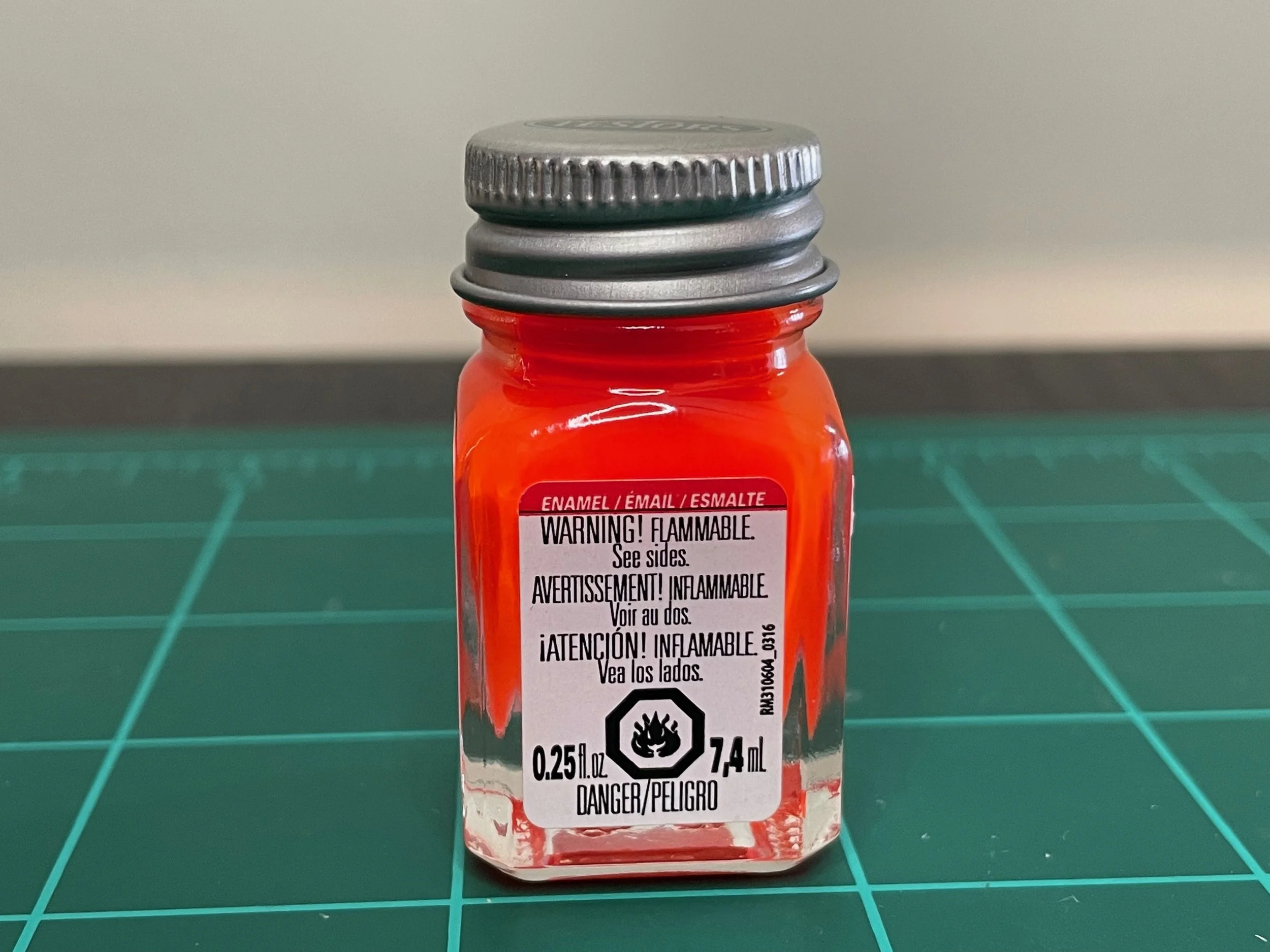 Testors Enamel 1/4ozFluorescent Orange 1173 — GaelHobbies