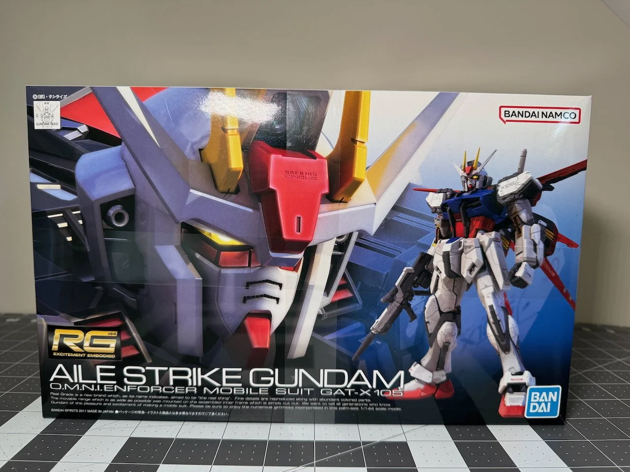 1/144  Bandai Aile Strike Gundam Enforcer Suit GAT-X105 #03 (RG)
