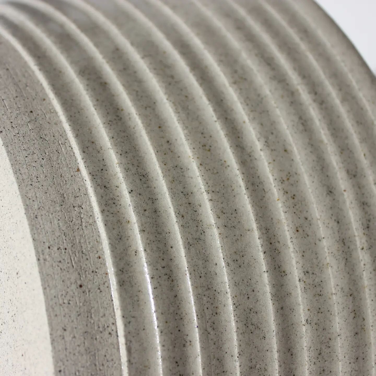 Can you tell I studied architecture (prior to getting sucked in by clay)?
Maybe it's part of the reason why I'm so drawn to carving and creating surface texture - I love creating shadows and movement in my pieces. 

#wheelthrownceramics #australiance