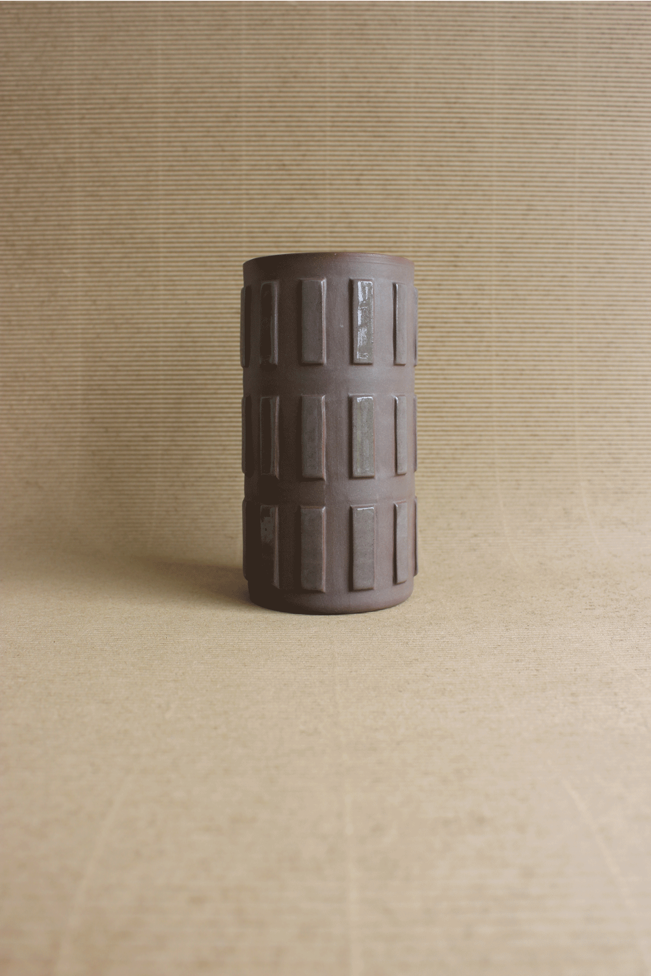 Vase-Twist-Pecan.gif