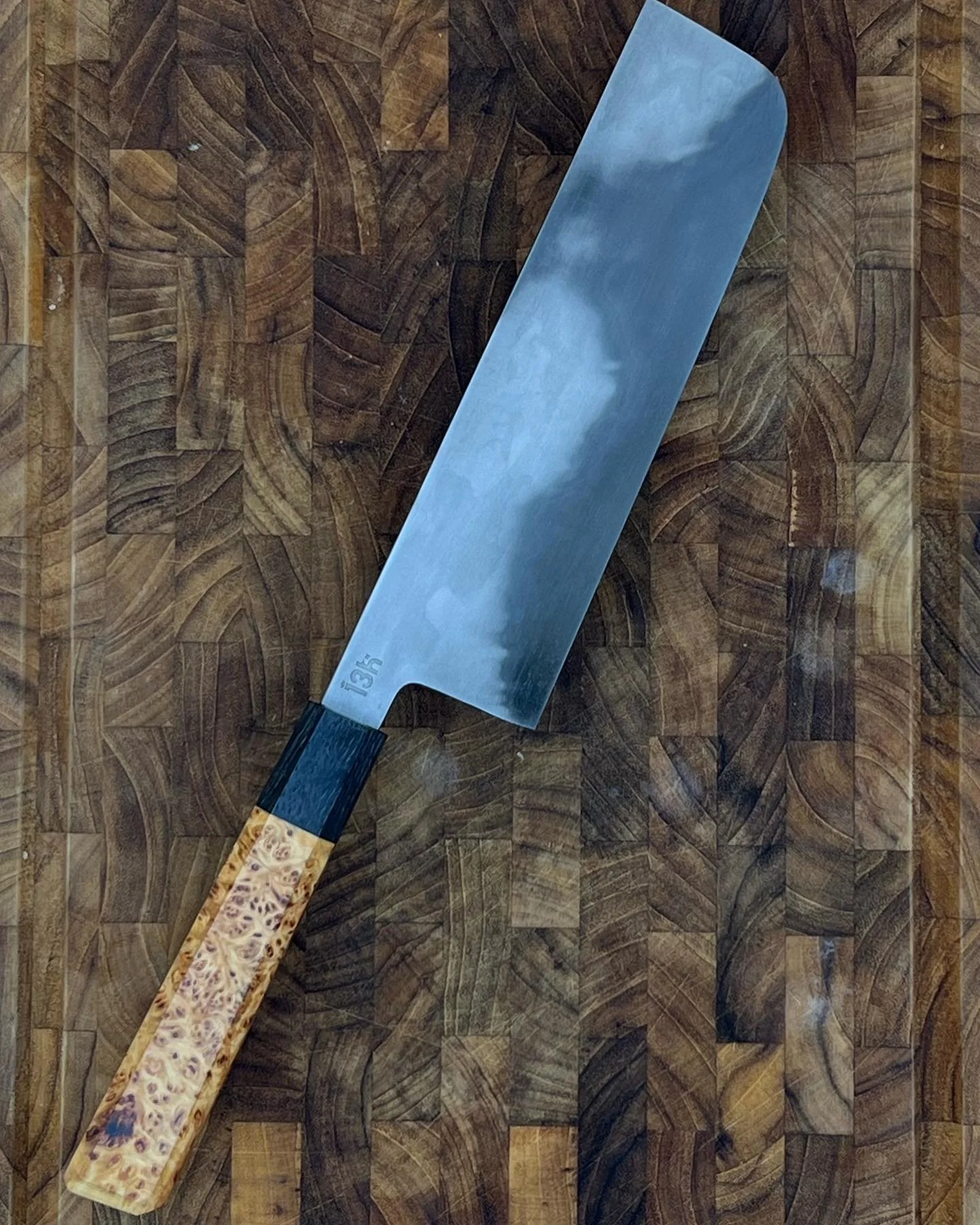 New Knife Available

The Tretten Nakiri
Steel: Aogami Super Carbon core with Carbon Steel cladding

Handle: Yellow Cedar Burl and Bog Oak

180mm Blade / 340mm Total Length

Available on 13k.dk 

#h&aring;ndv&aelig;rk #handmade &nbsp;#madeindenmark #d