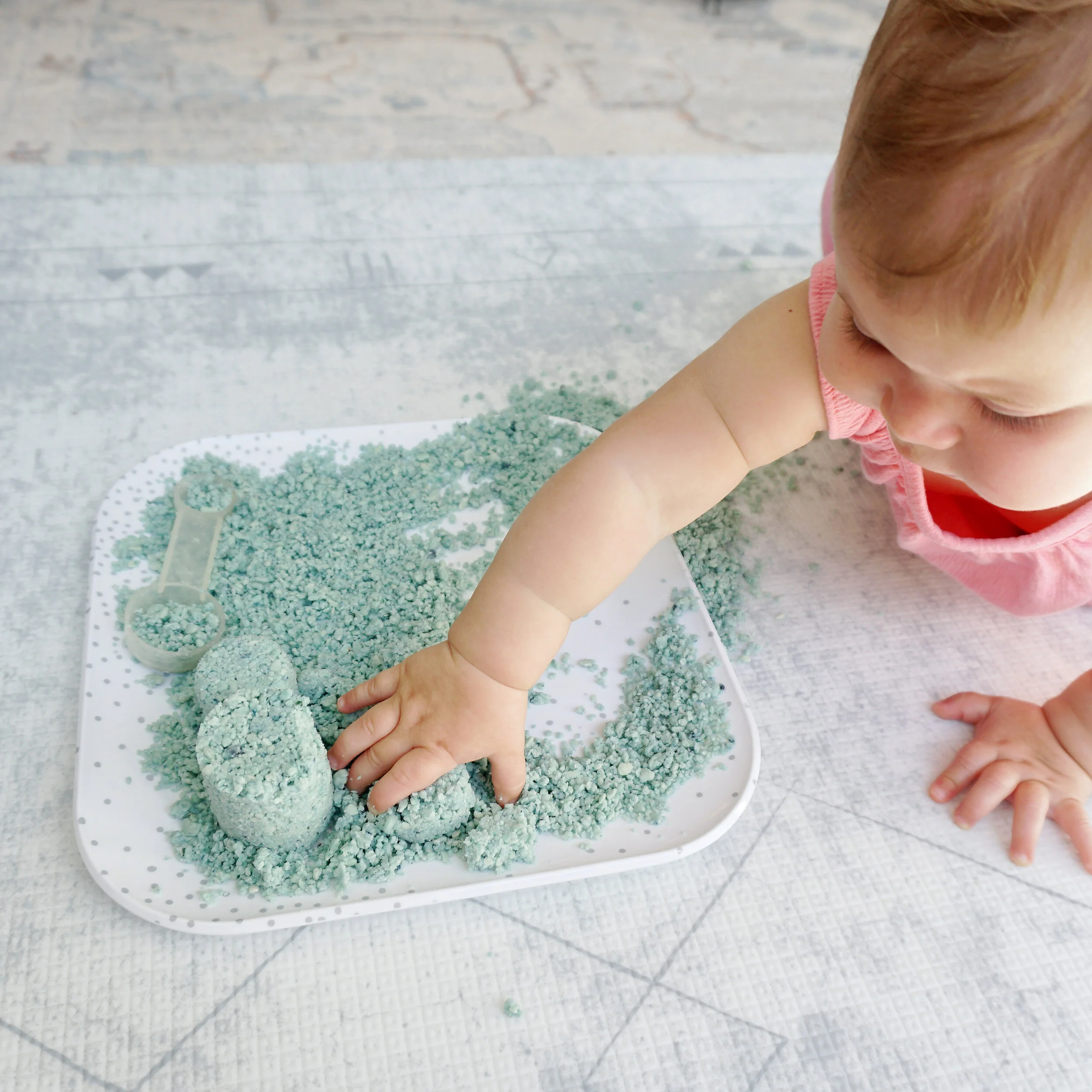 play sand that sticks together