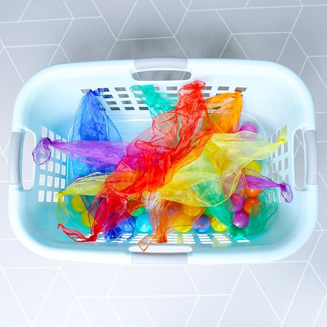 🧐 Hide and Toy Seek 🧐 What is the average length of time your laundry goes unfolded? Comment below! Mine is about 3-5 days! 🤣 Empty your laundry basket and fold some clothes while baby plays, using this hack! 👔 All you need is a laundry basket, c