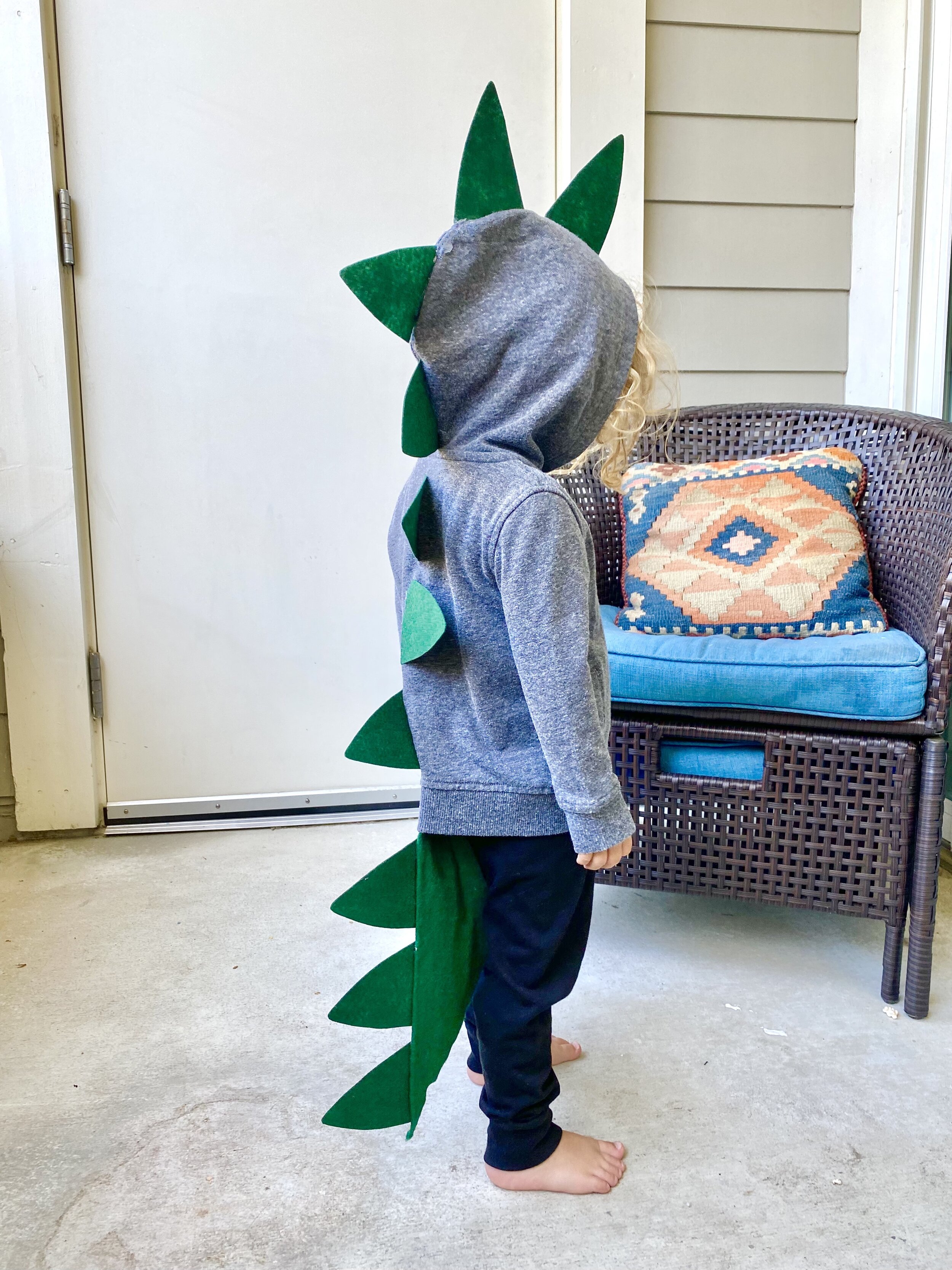 DIY. Dinosaur Costume 🦖 How to make a homemade dinosaur costume