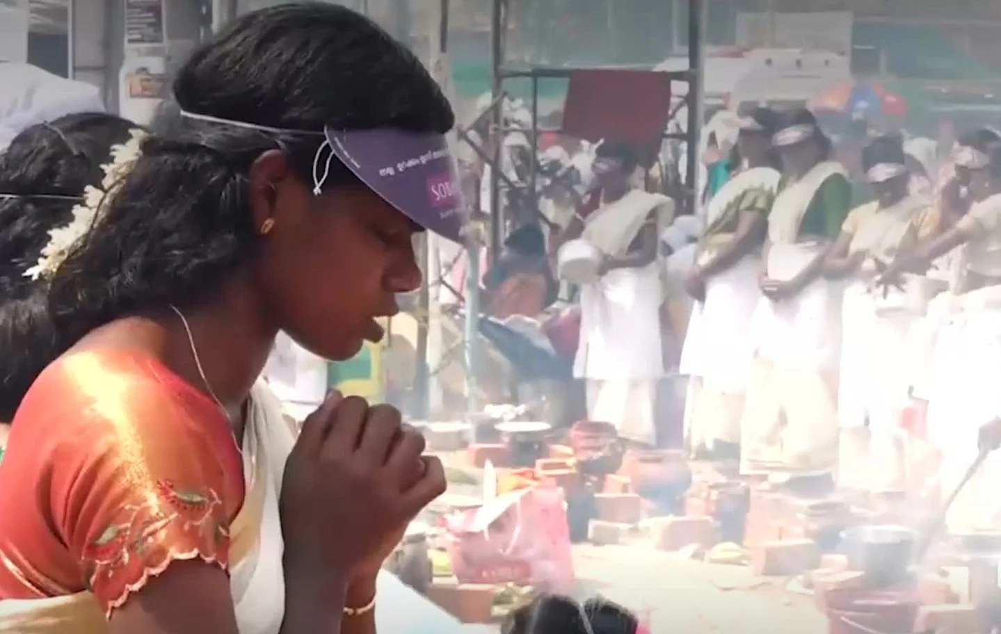 Happy Attukal Pongala! 🔥🌺

Today, one of the largest gatherings of women in the world takes place in Thiruvananthapuram, Kerala.

Devotees gather to prepare pongala &mdash; a sweet offering of rice and jaggery &mdash; for Goddess Attukal Amma, tran