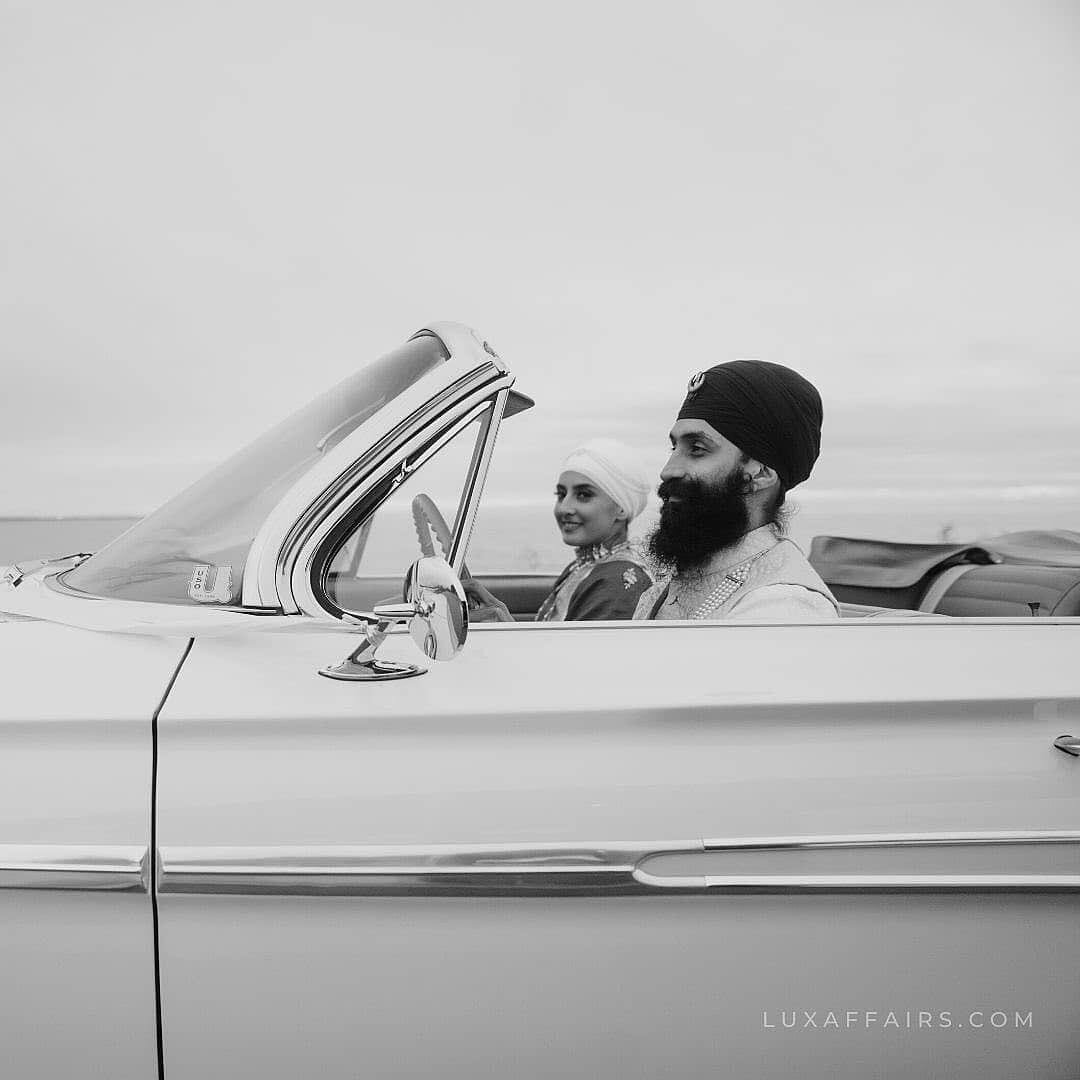 What a getaway! 🤍

Our clients D &amp; A wanted a getaway ride inspired by the Royal Weddings! After spotting this classic beauty from @vancouvercustomcarrental we knew it was the one! 

__________________________________________________
Photographe