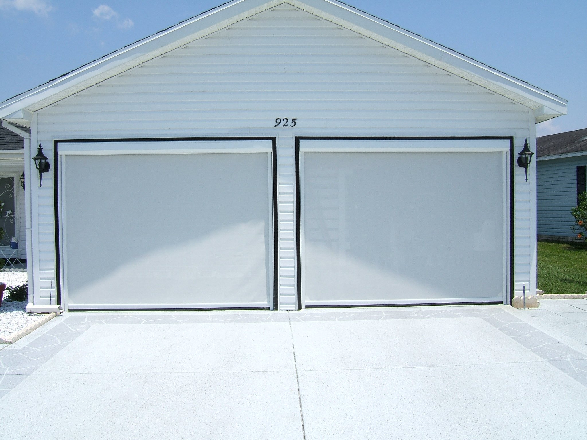Residential garage (1).jpg