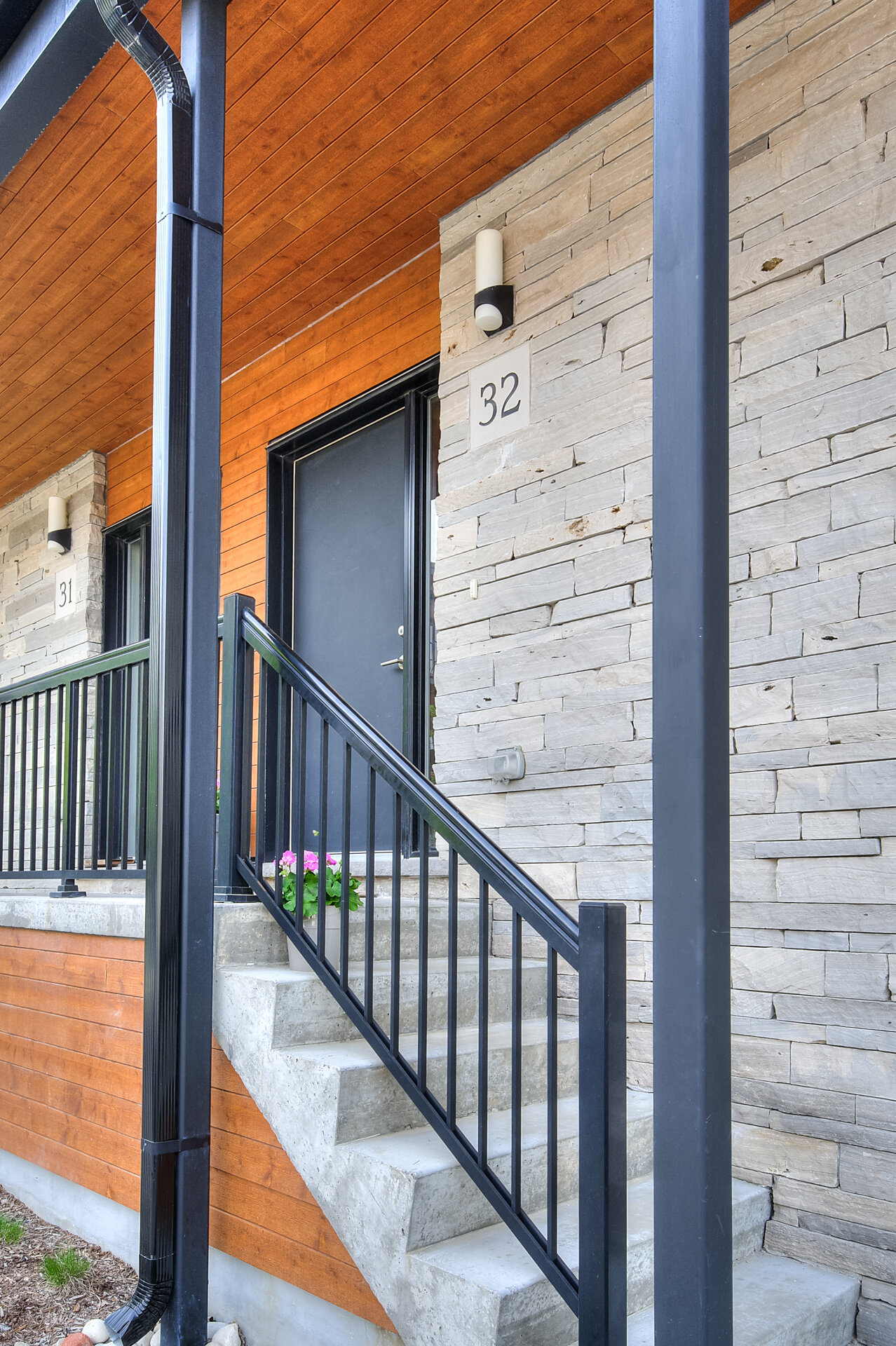 Arkell Lofts Condo for Sale - 32-32 Arkell Road - Guelph Real Estate Agent Listings - Adam Stewart Realtor - Chestnut Park Real Estate Guelph 12.jpg