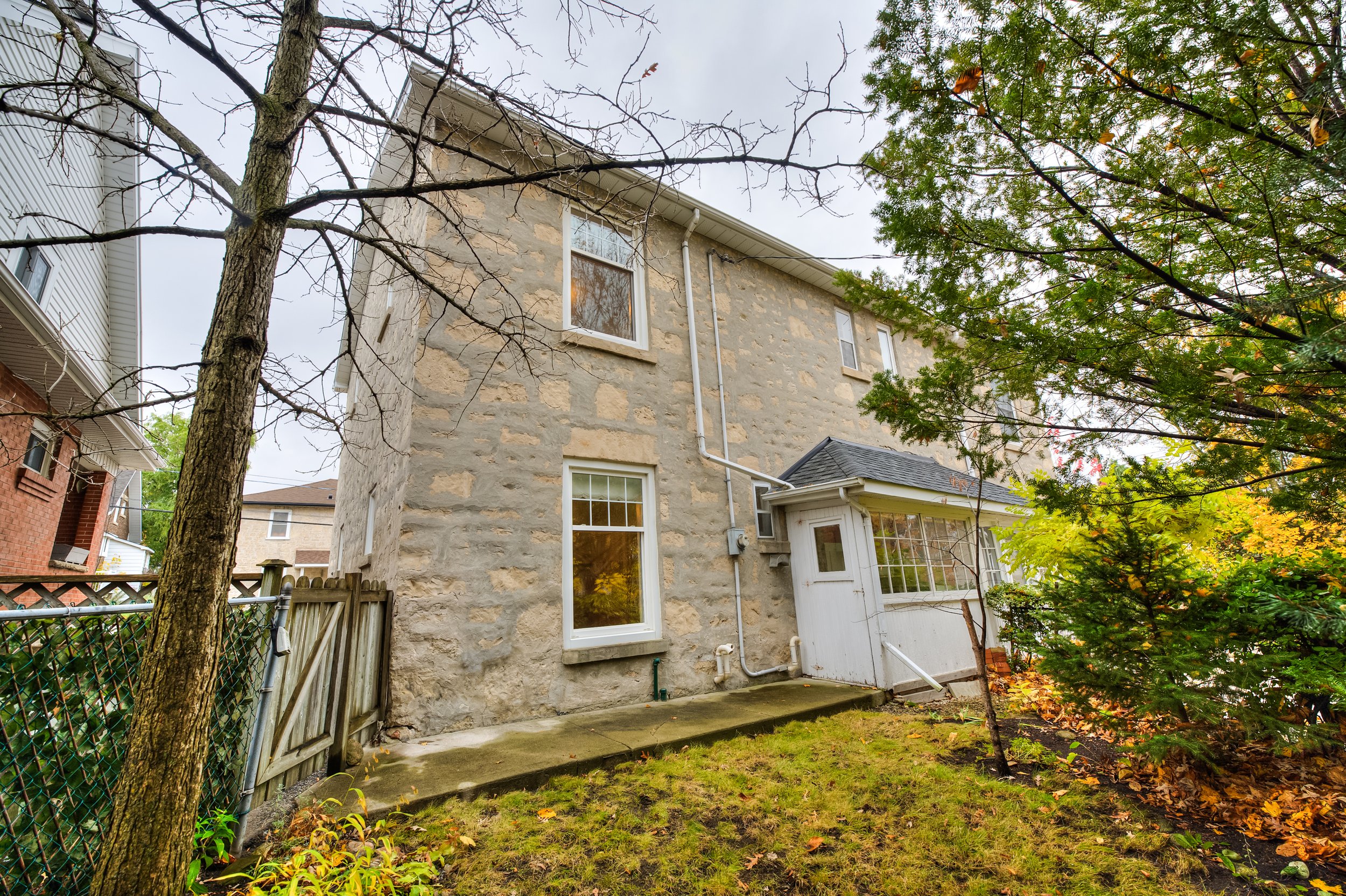 32 ERAMOSA Road, Guelph, Ontario N1E 2L5 27.jpg