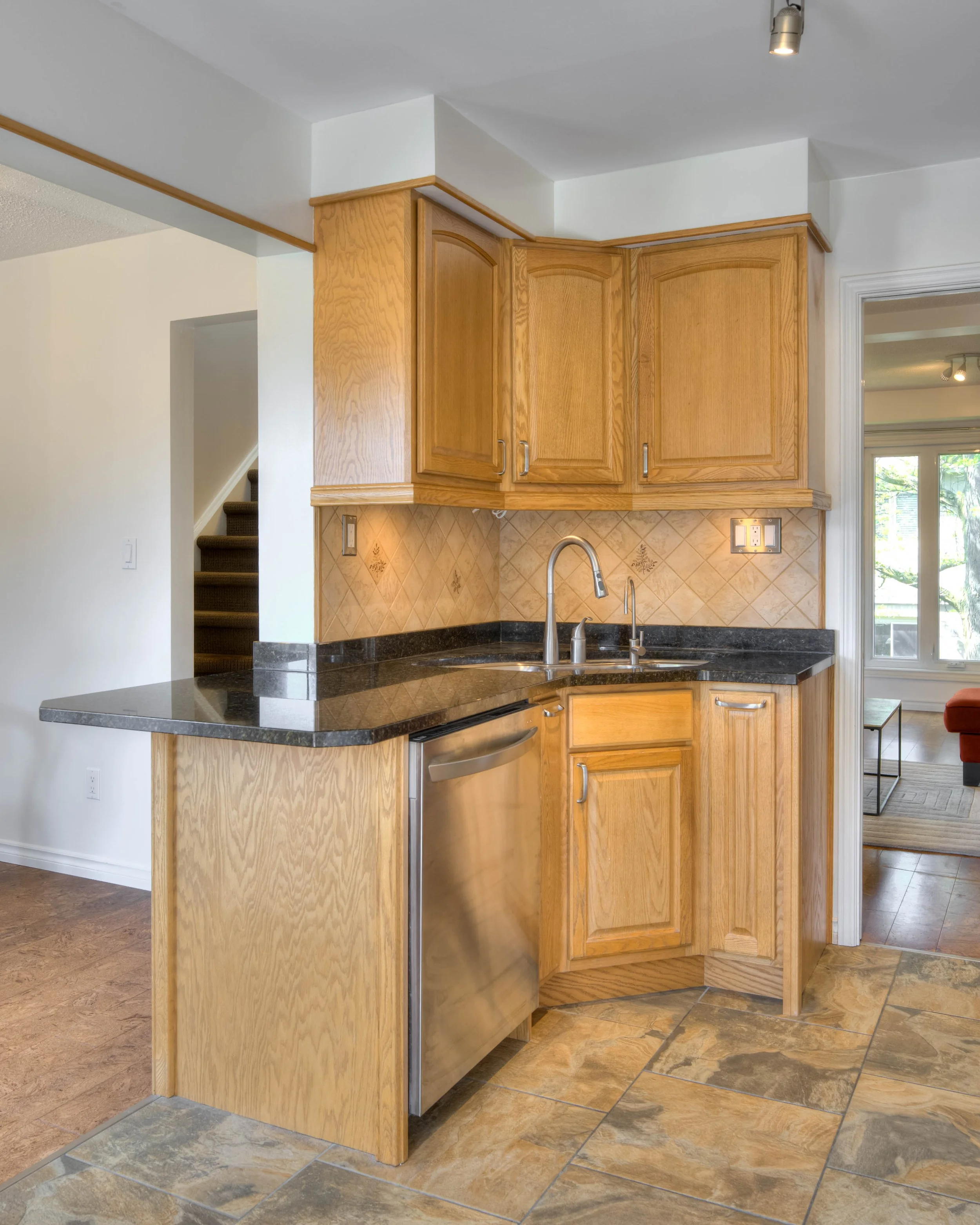 302 College Ave W. (Unit 89) Guelph, ON N1G 4T6 College Park Townhomes (14).jpg