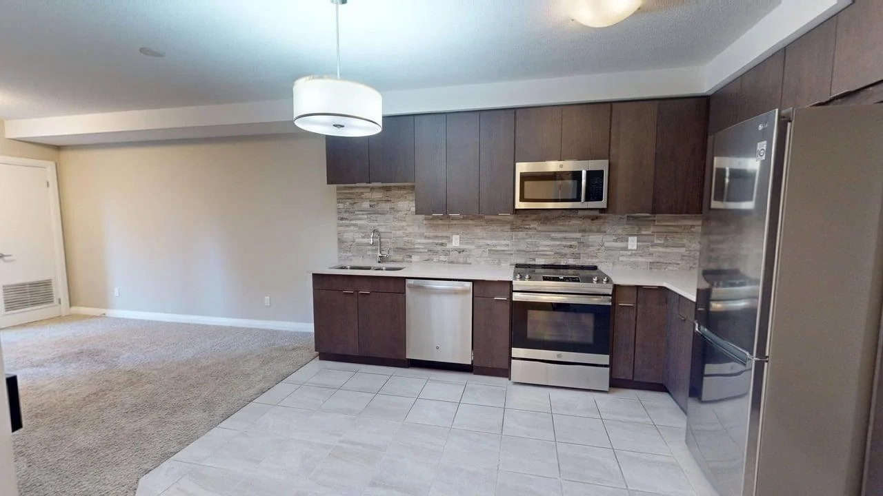 209-63-Arthur-Street-Guelph-ON-Metalworks-Condo-for-Rent-10212025_142403.jpg