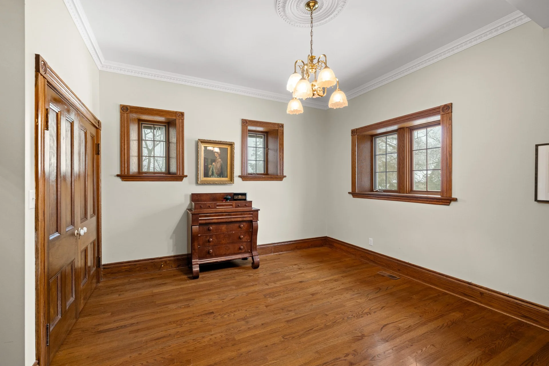 22-stuart-street-guelph-bedroom-heritage-character (2).jpg