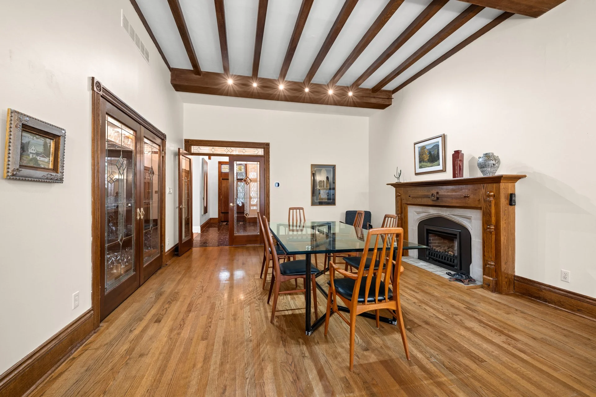 22-stuart-street-guelph-formal-dining-room-historic (2).jpg