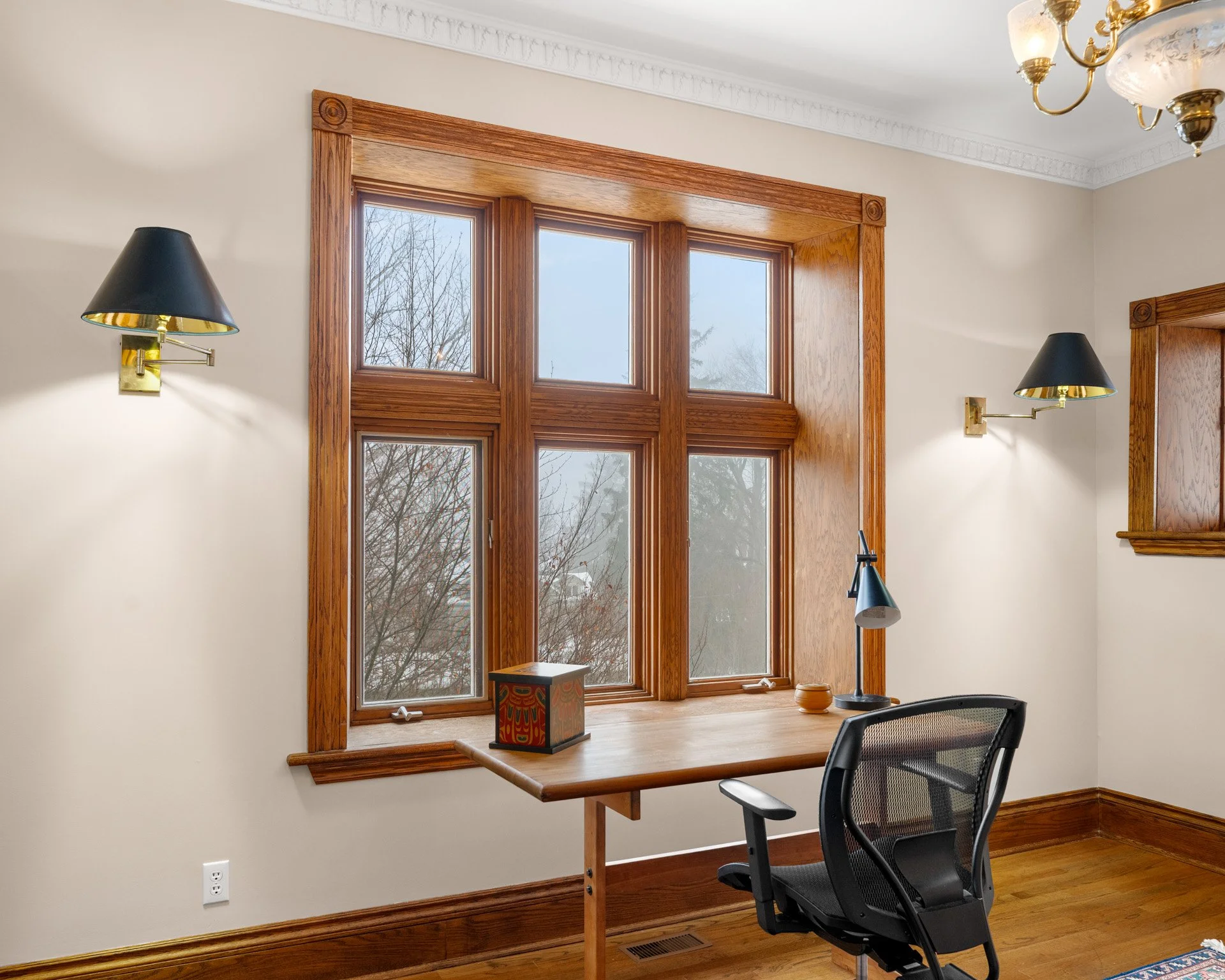 22-stuart-street-guelph-heritage-private-office-stained-glass-window.jpg