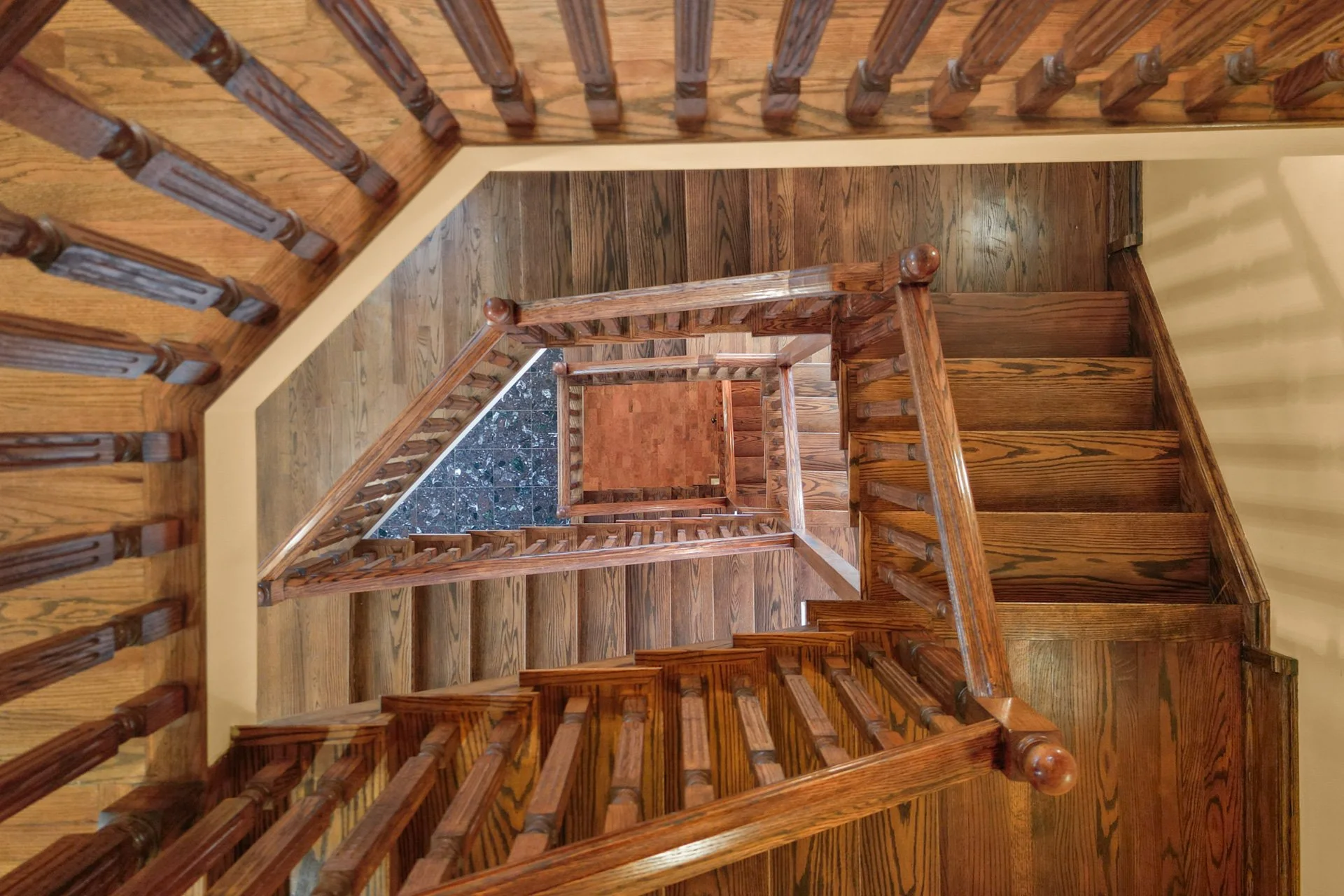 22-stuart-street-guelph-staircase-detail-historic.jpg