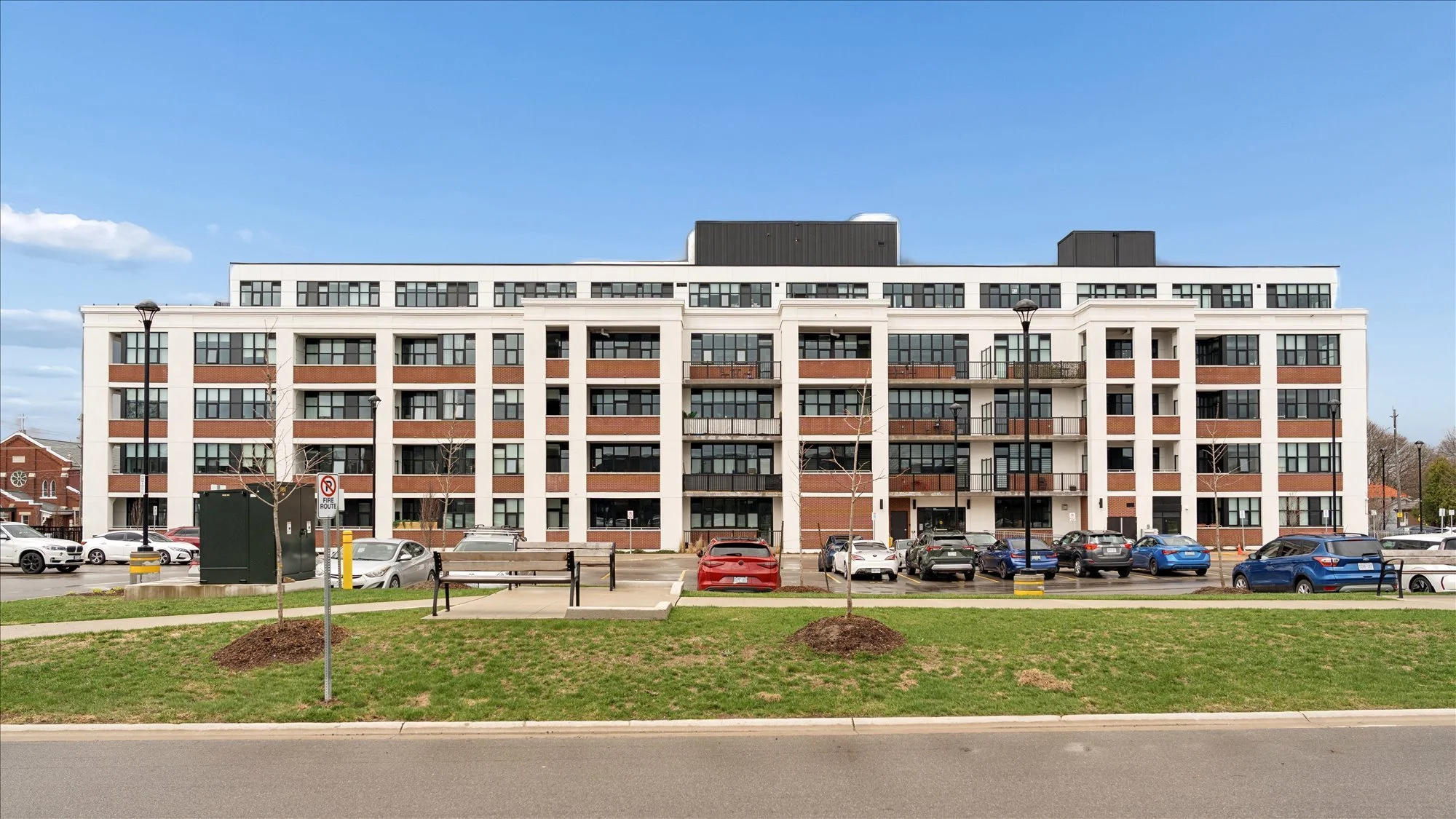 01-120Huron137 001.jpg