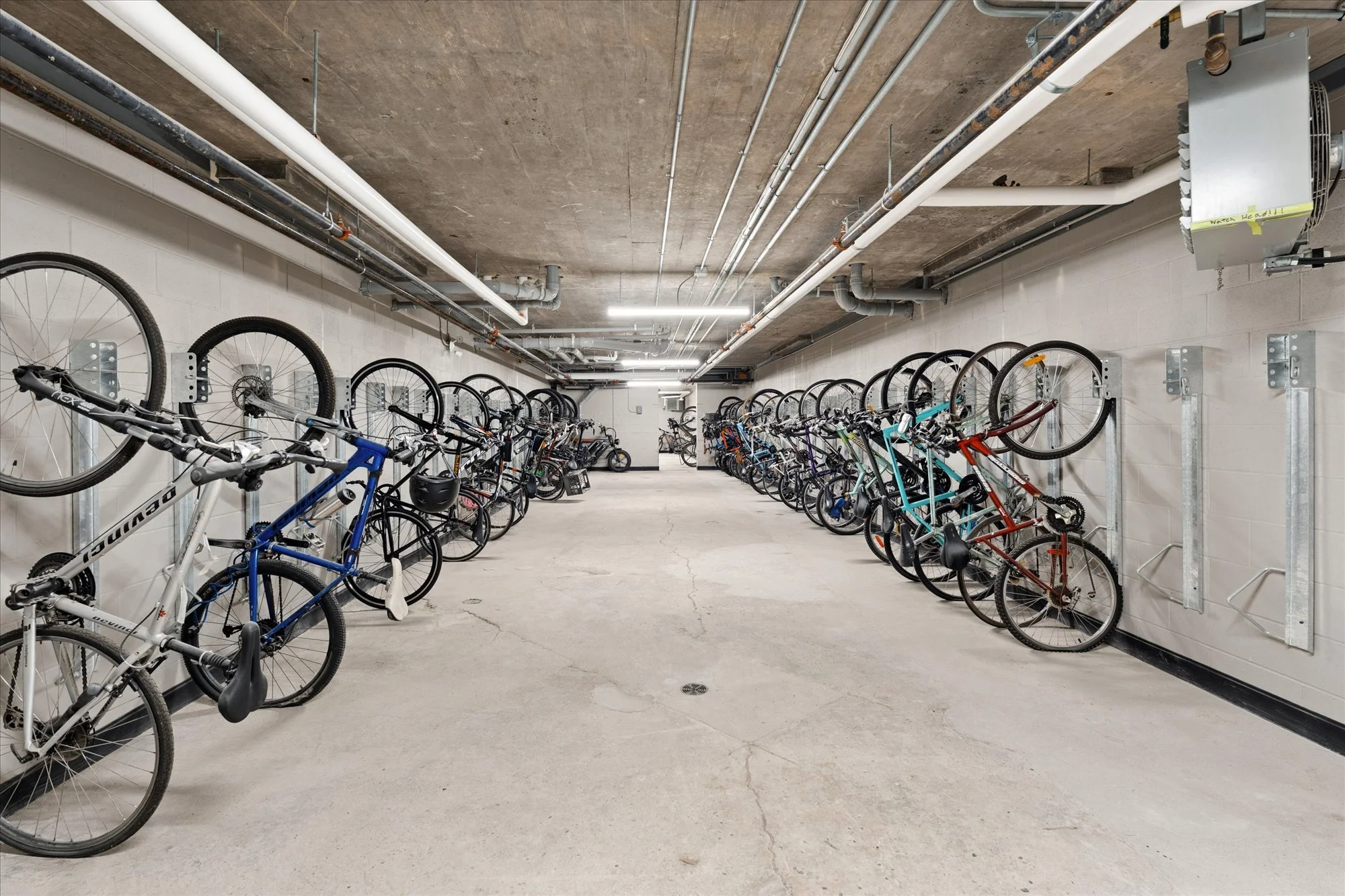 33-120Huron137 033.jpg