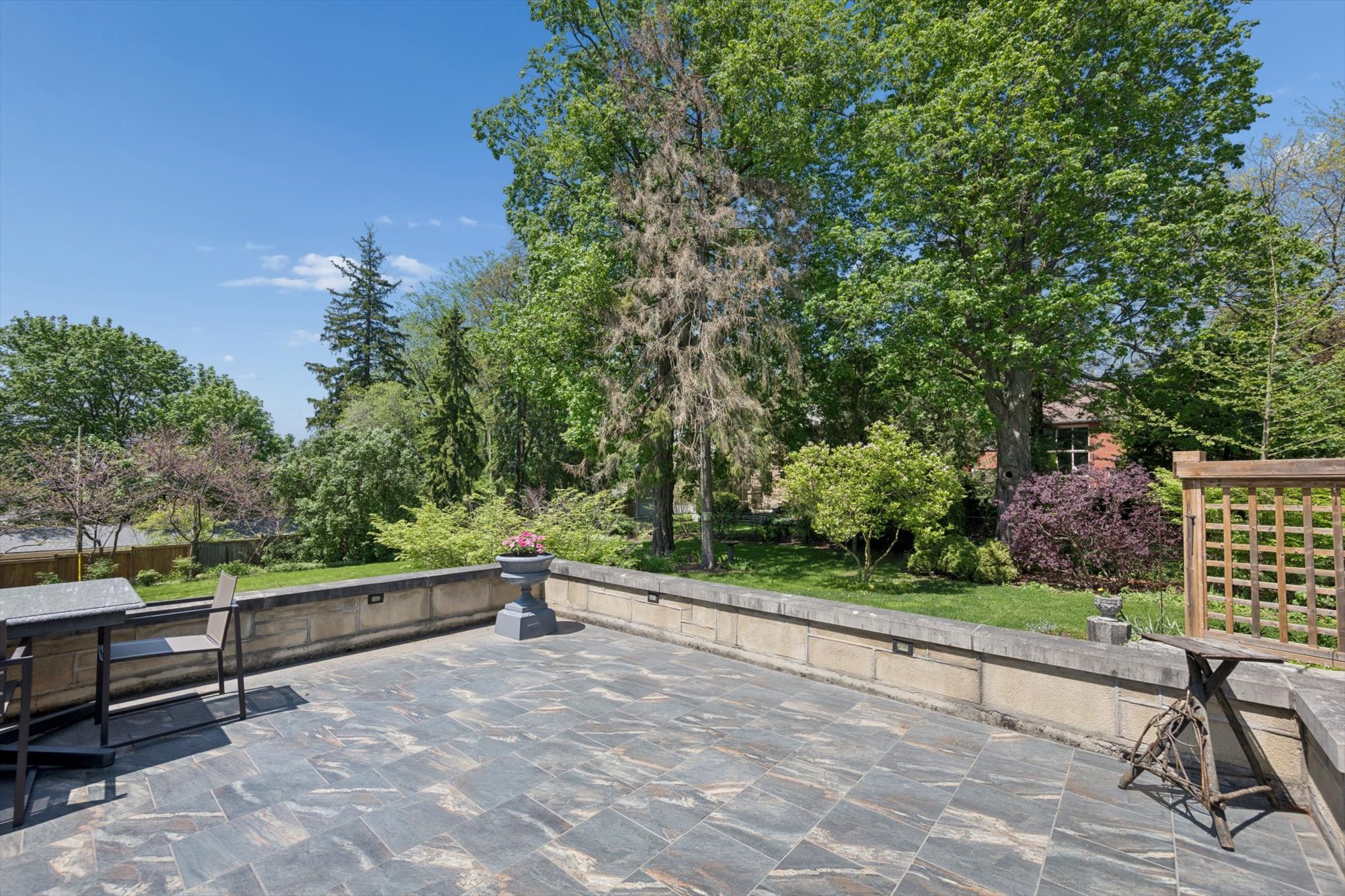 22 Stuart Street, Guelph ON Ker Cavan Summer Exterior (14).jpg