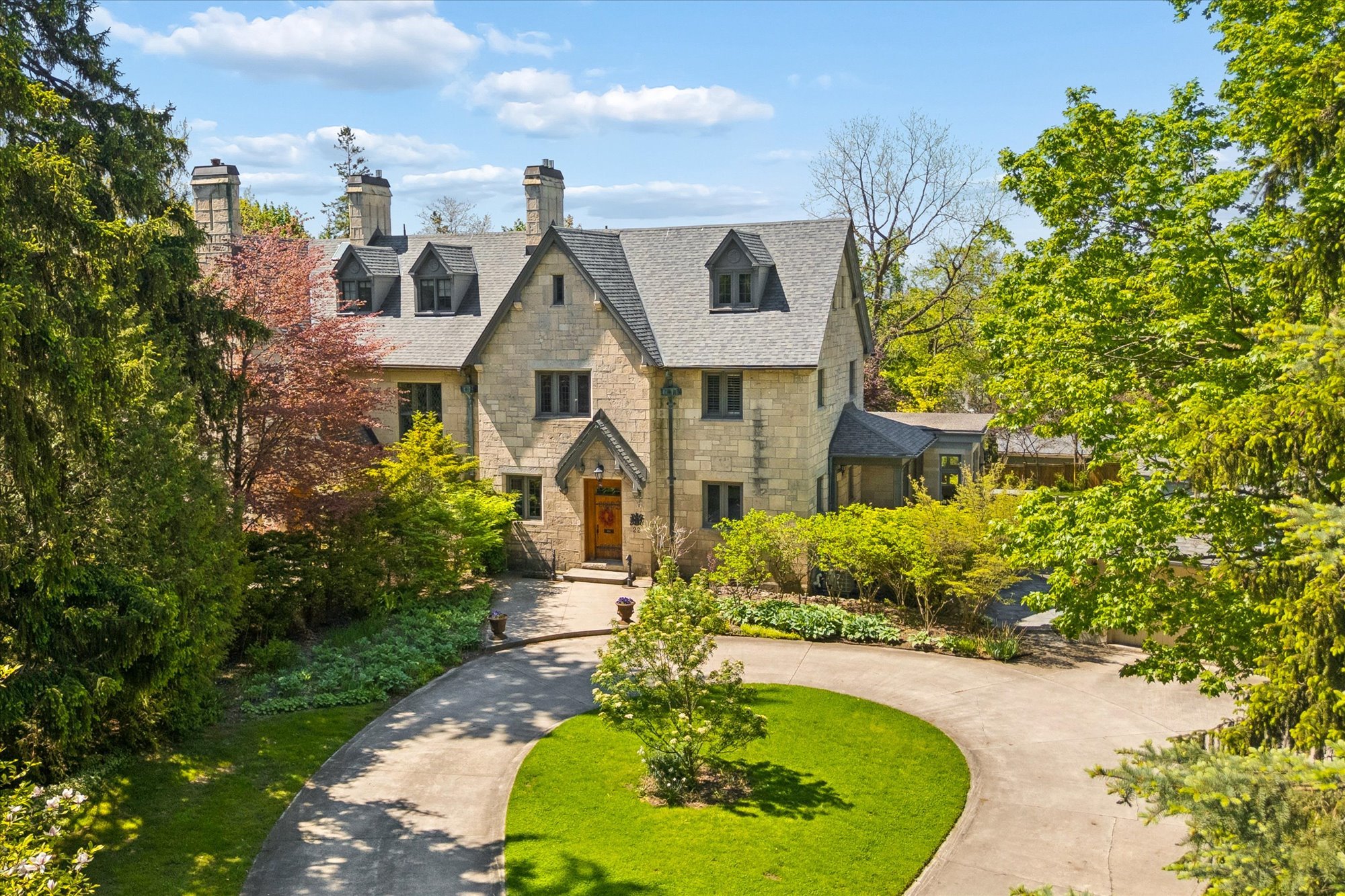 22 Stuart Street, Guelph ON Ker Cavan Summer Exterior (44).jpg