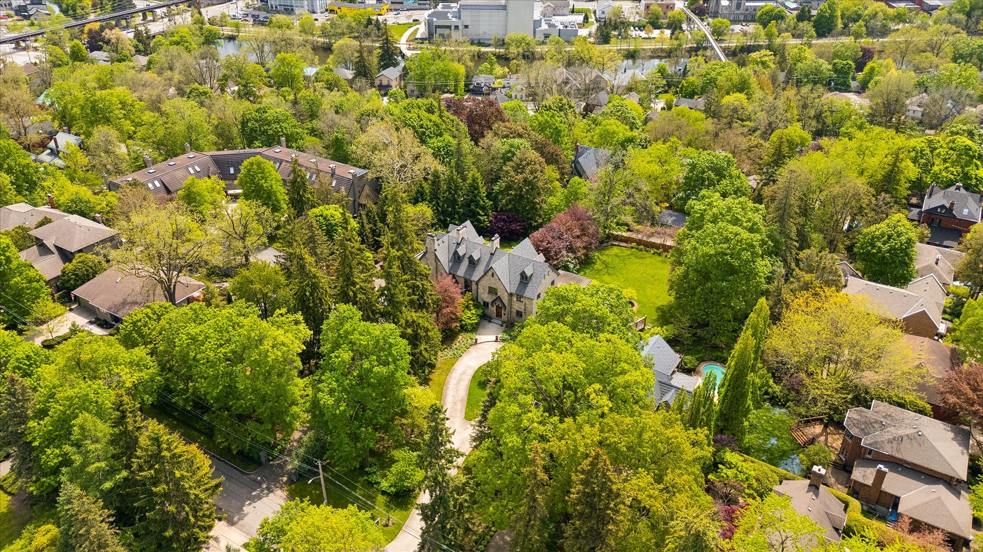 22 Stuart Street, Guelph ON Ker Cavan Summer Exterior (56).jpg