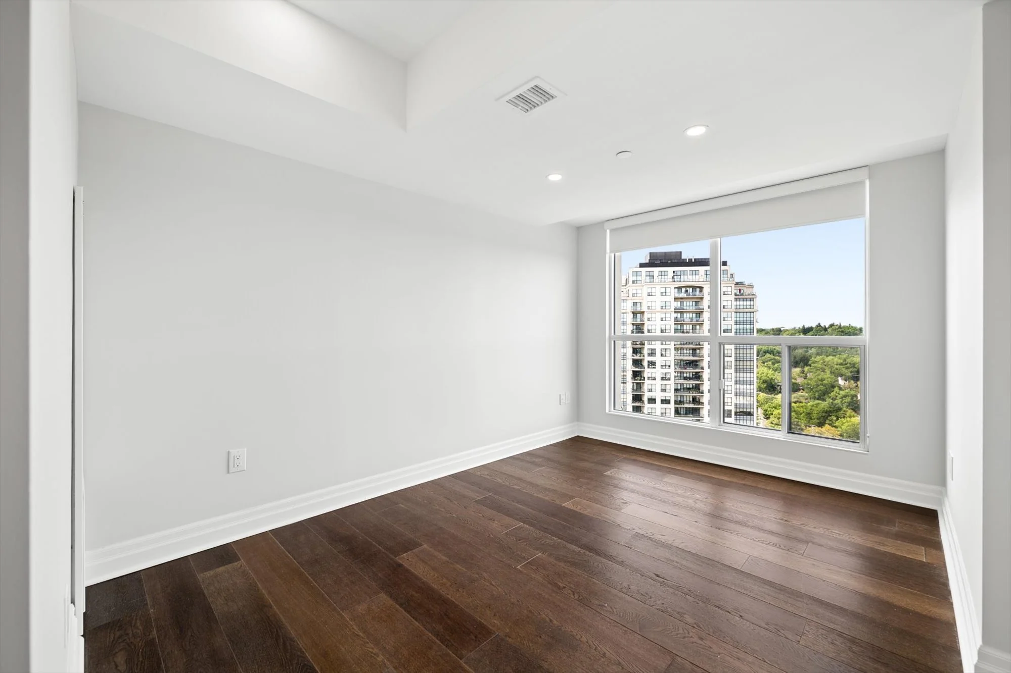River Mill Condos Downtown Guelph 1503-150 Wellington Street, Guelph (32).jpg